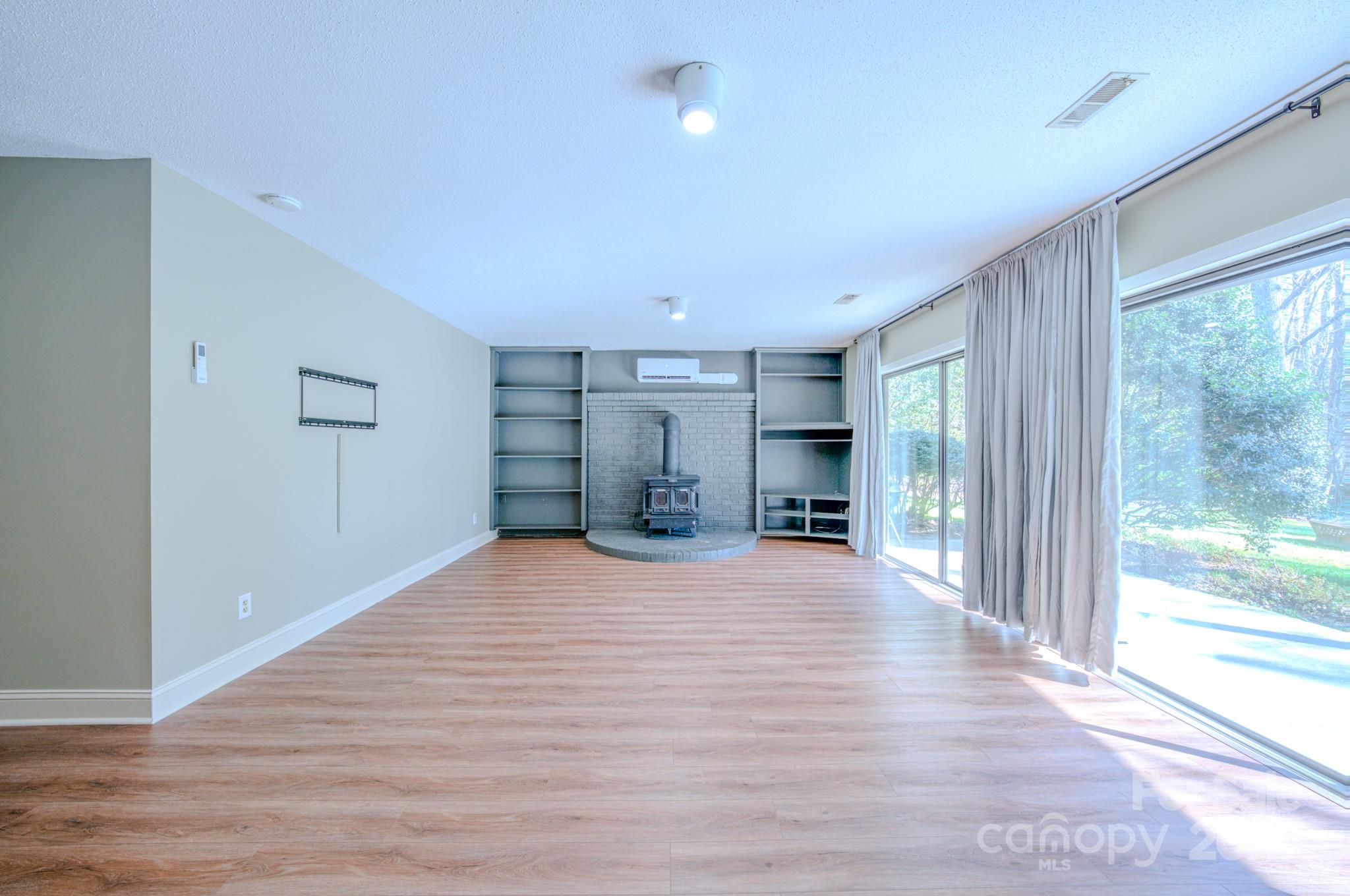 138 Woodhaven Drive Property Photo 17