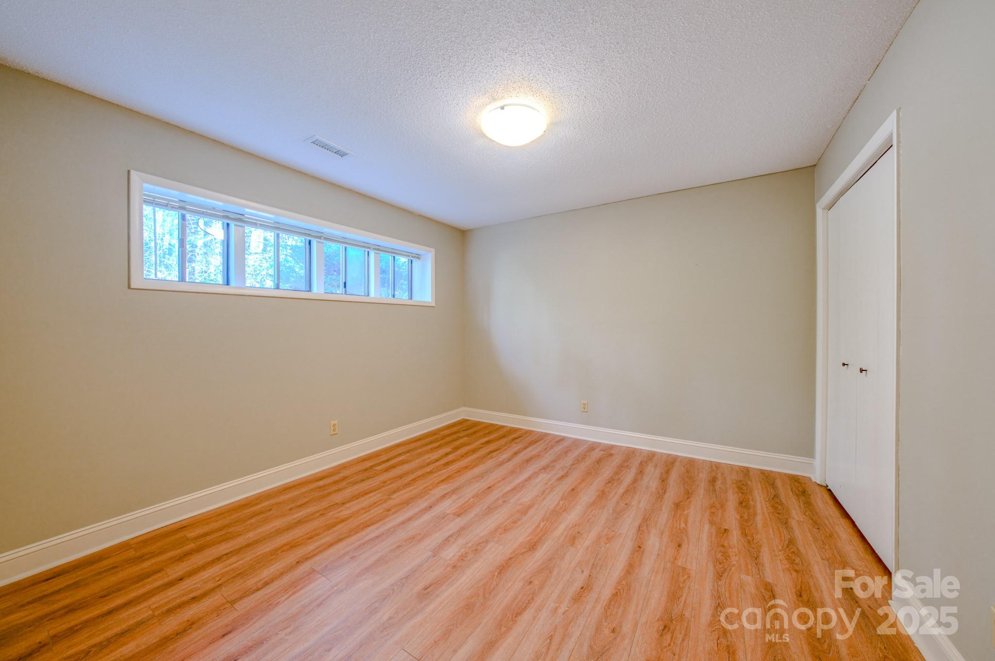 138 Woodhaven Drive Property Photo 18