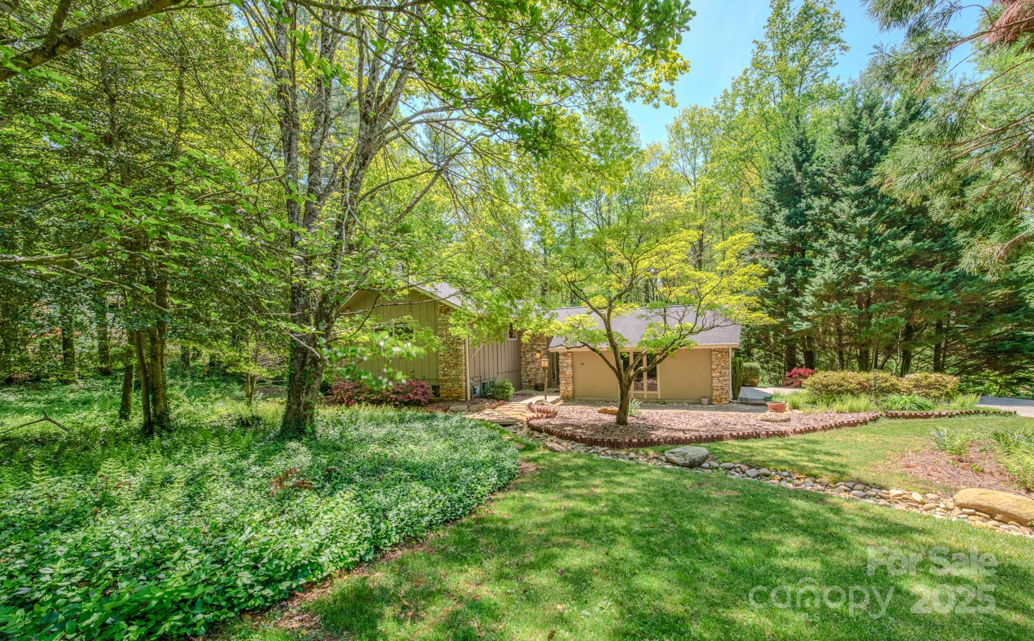 138 Woodhaven Drive Property Photo 25