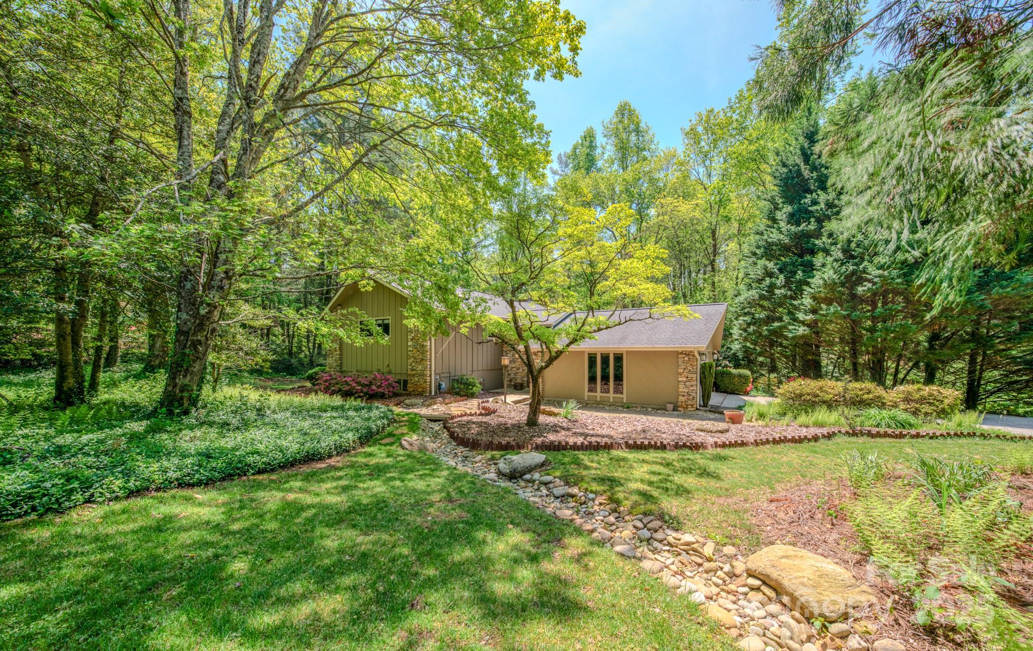 138 Woodhaven Drive Property Photo 26