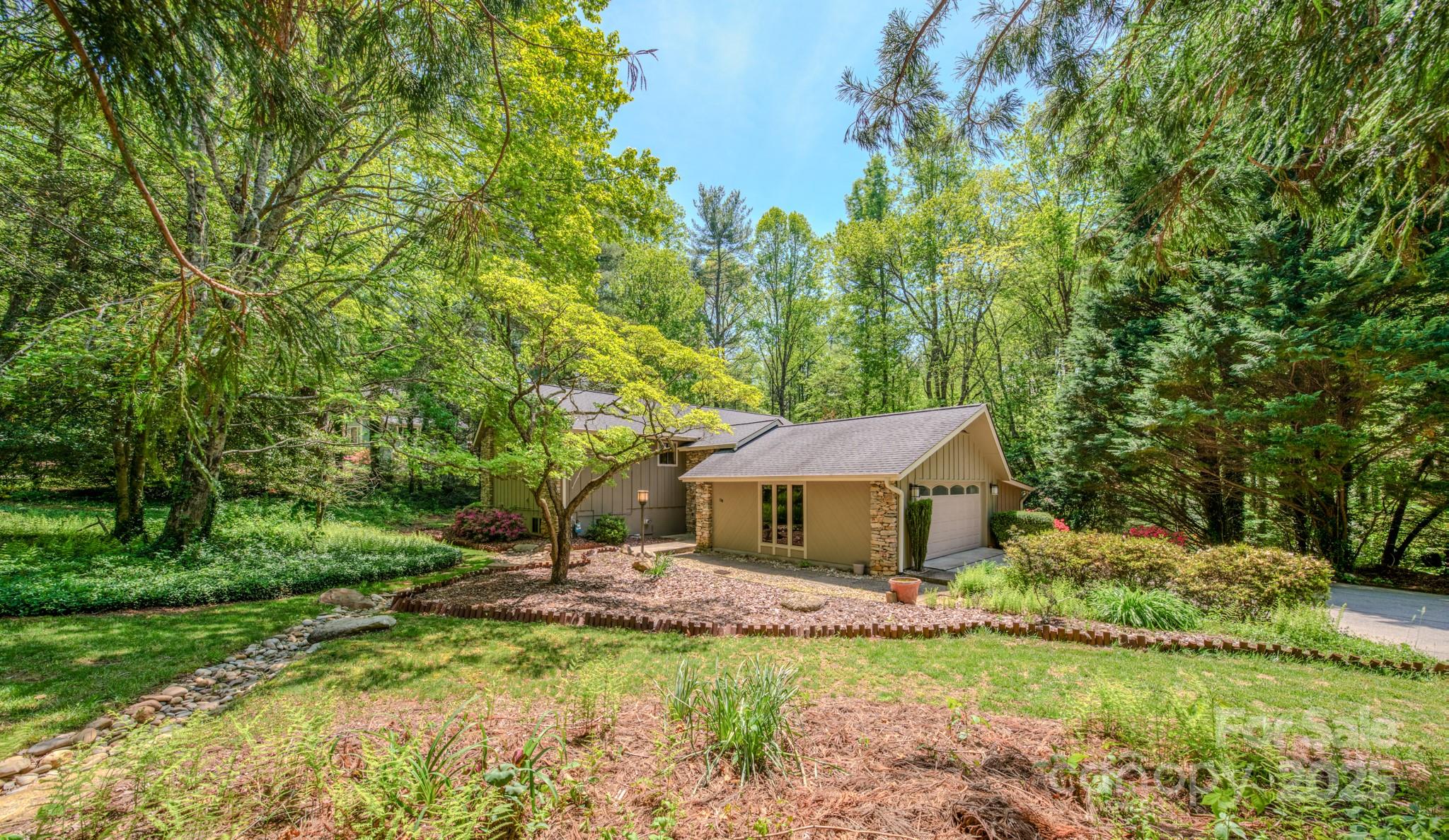 138 Woodhaven Drive Property Photo 27