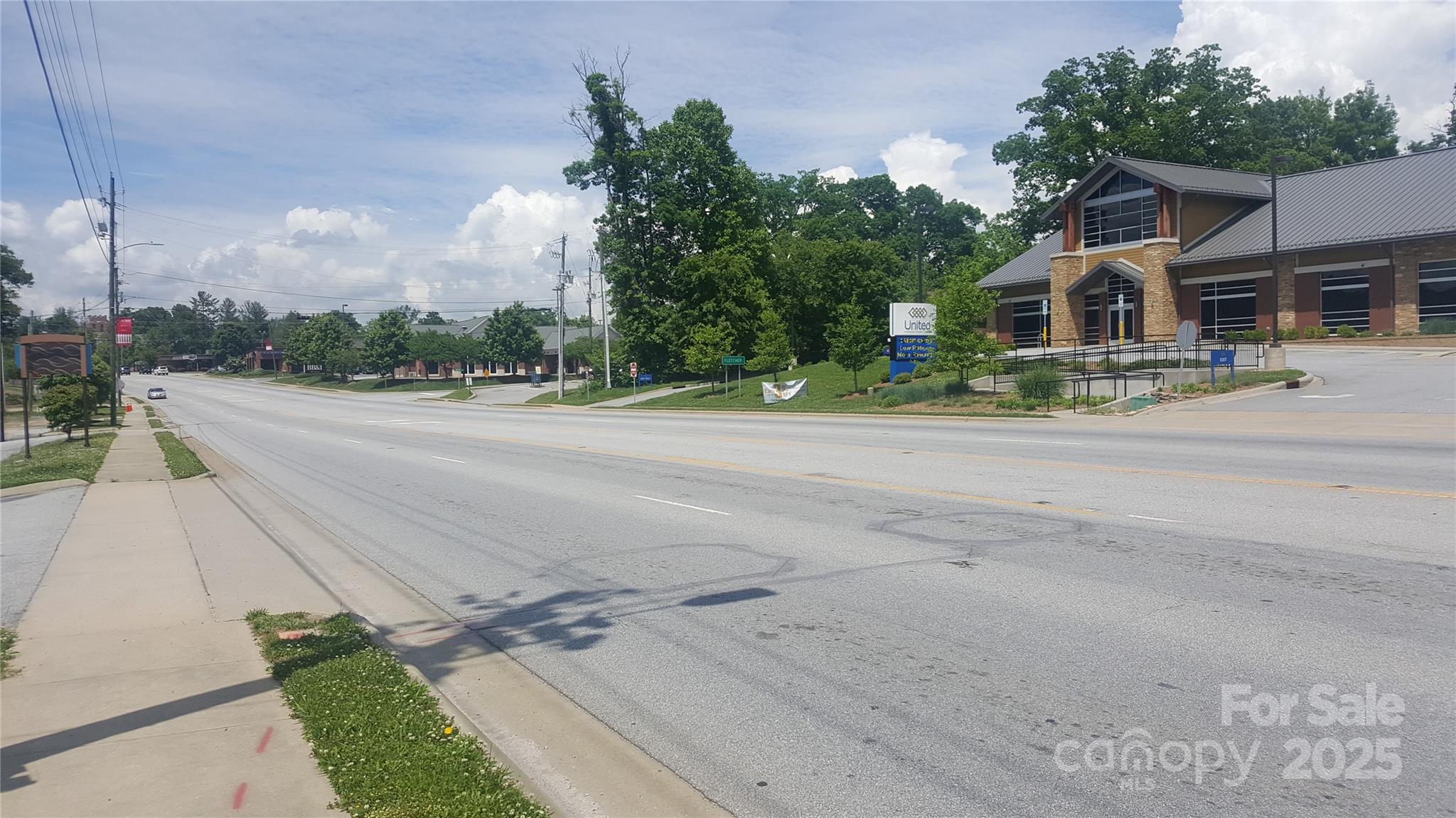 3665 Hendersonville Road Property Photo 3