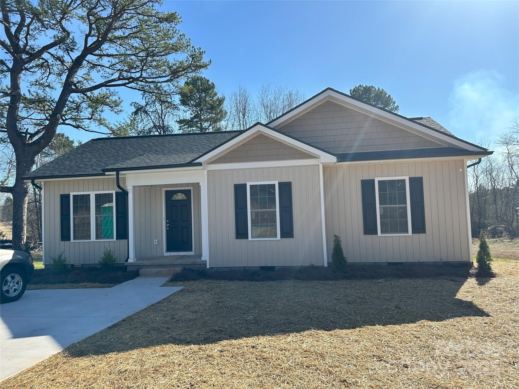 2035 Craig Road Property Photo