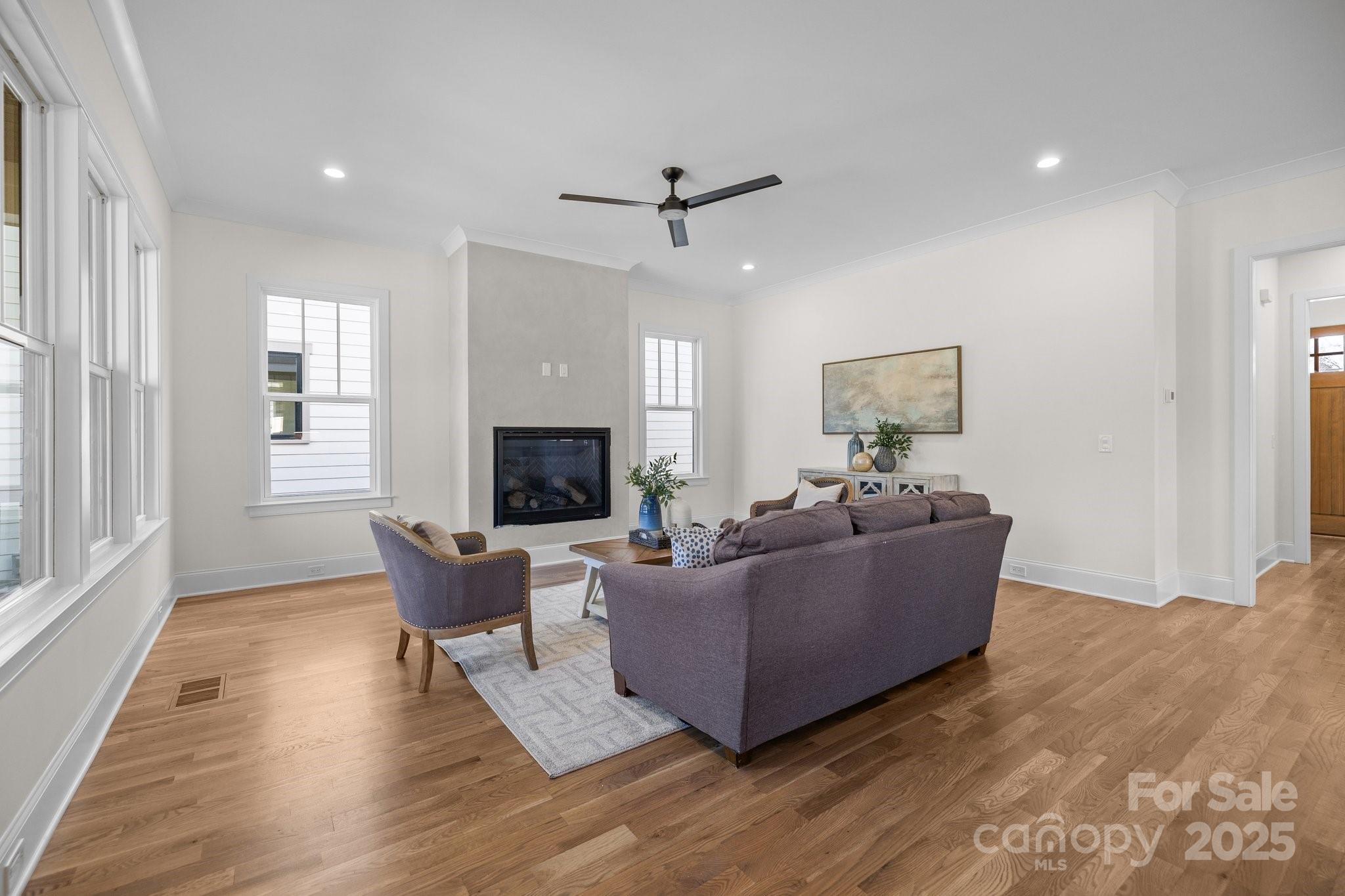 1824 Haines Street Property Photo 12
