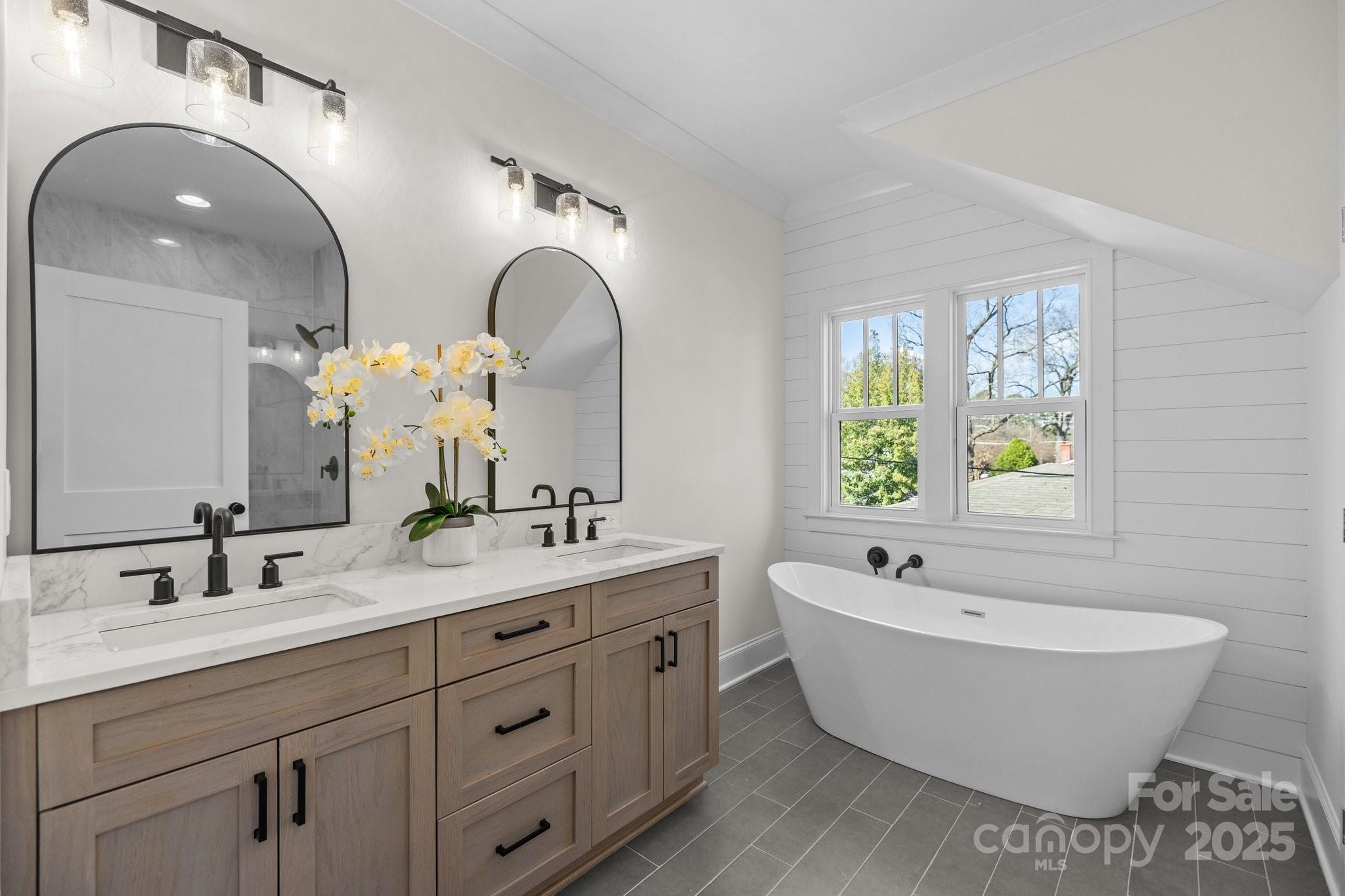 1824 Haines Street Property Photo 33