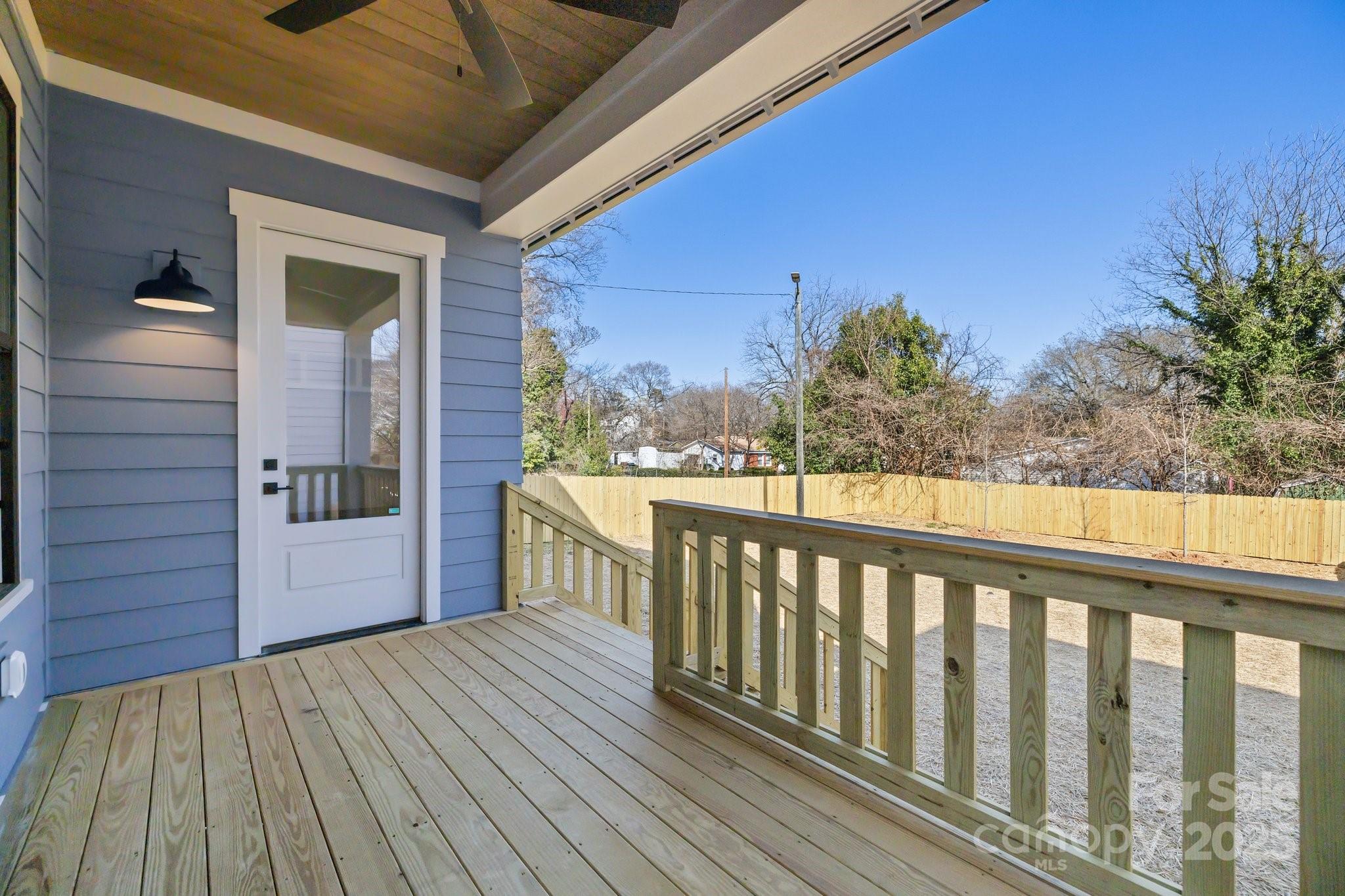 1824 Haines Street Property Photo 36