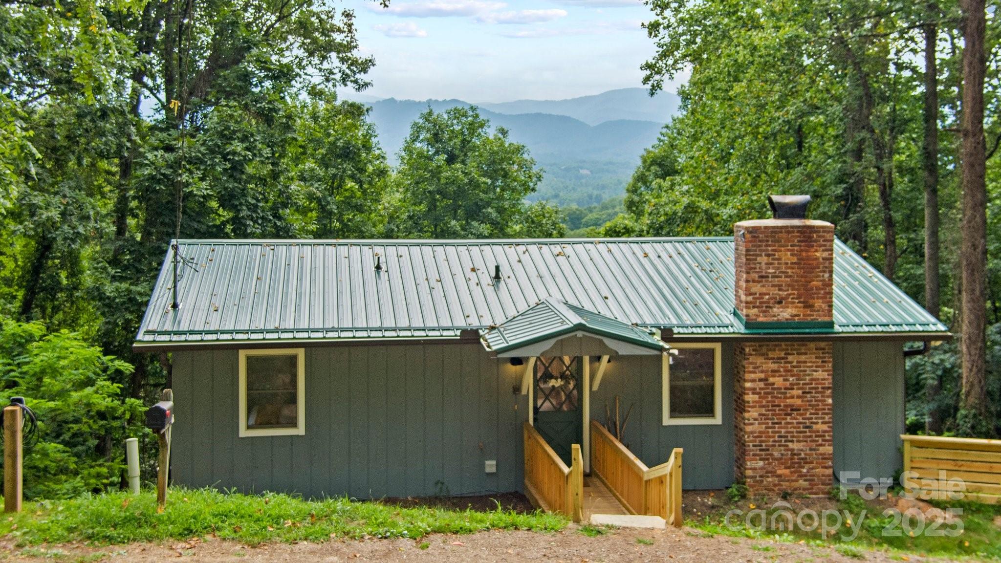 144 Laurel Road Property Photo