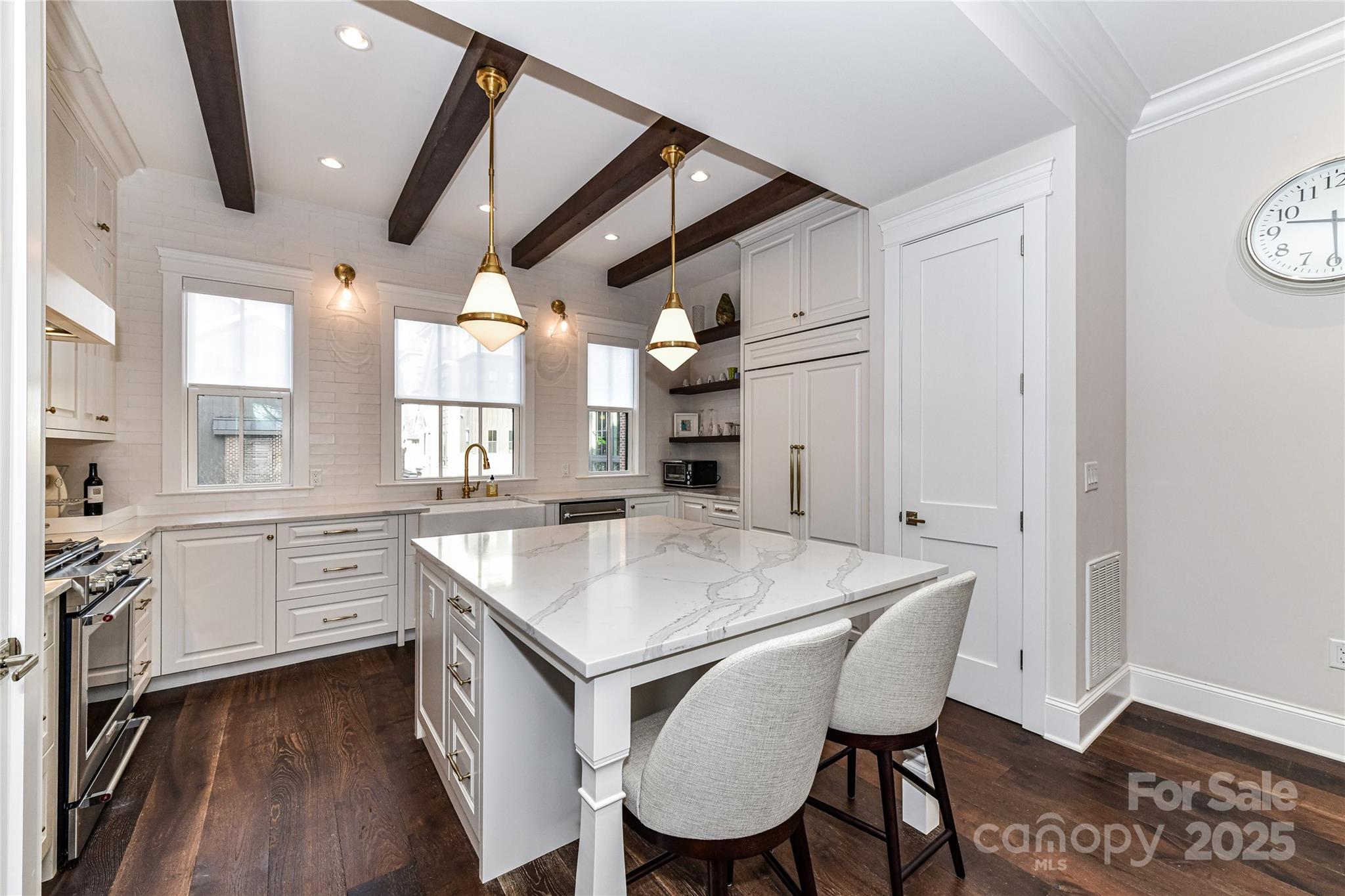 3064 Selwyn Avenue Property Photo