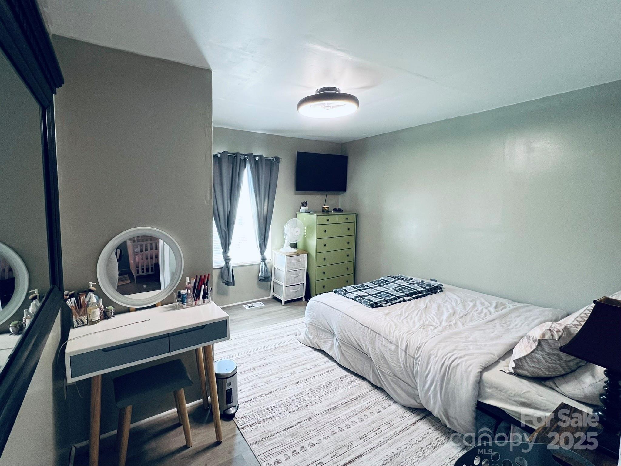 205 W Parkwood Street Property Photo 9