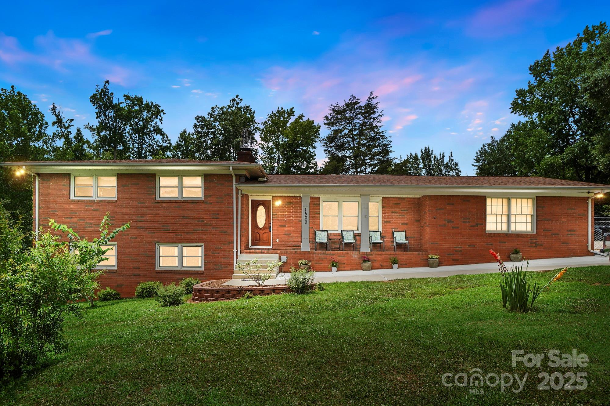 1500 Allenbrook Drive Property Photo