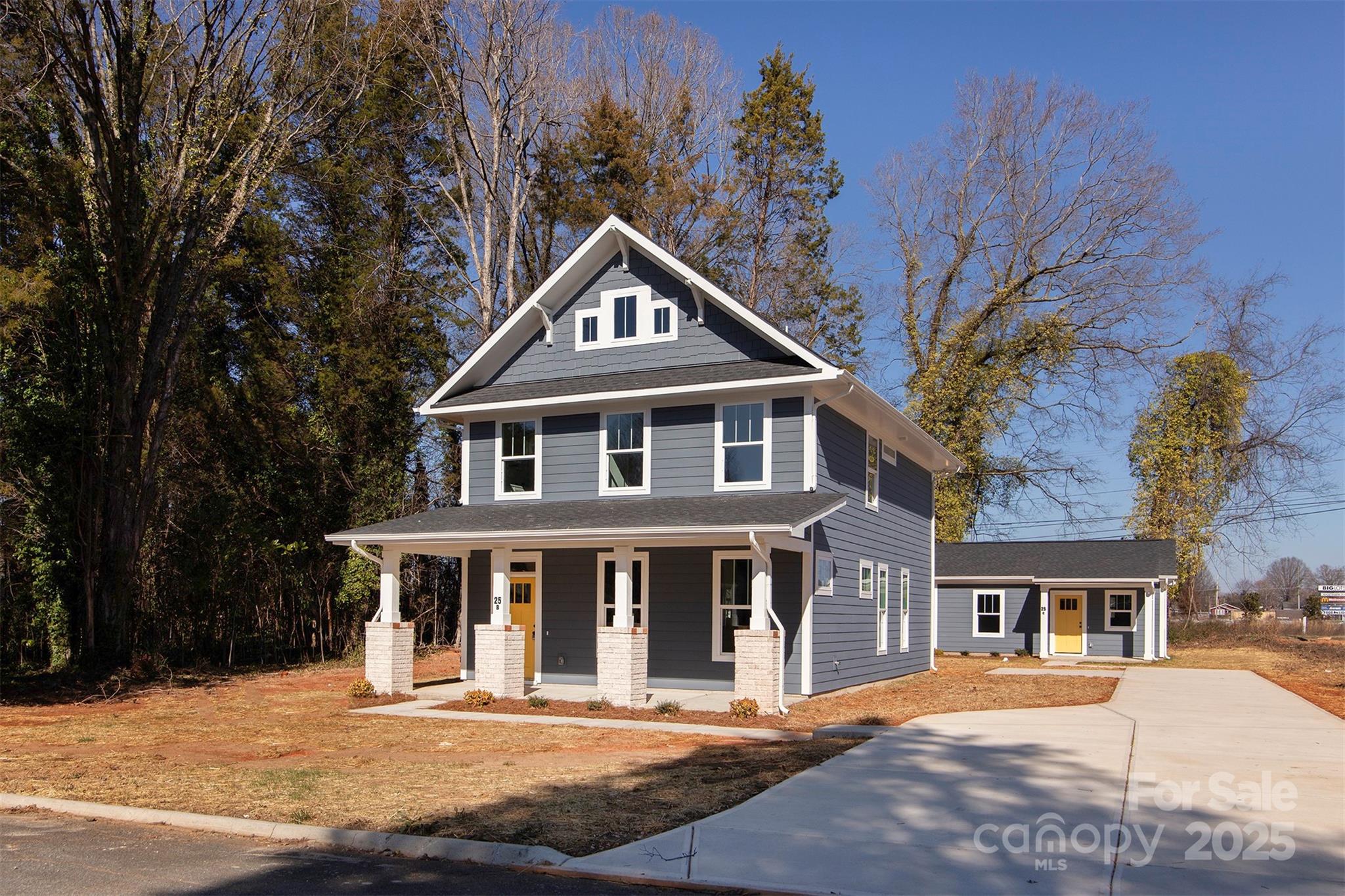 3031 Attaberry Drive Property Photo 3