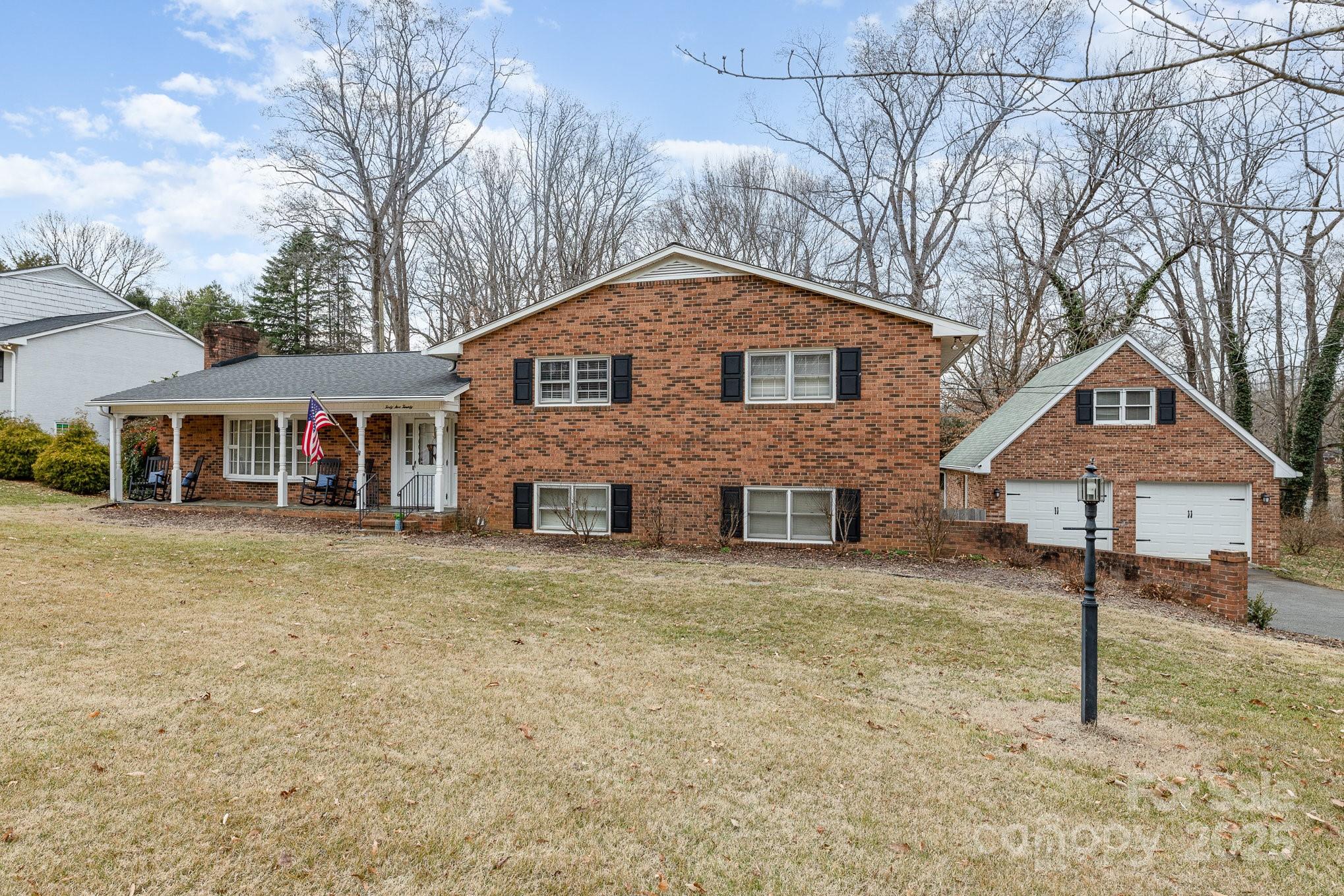 4520 Bridgewater Drive Property Photo