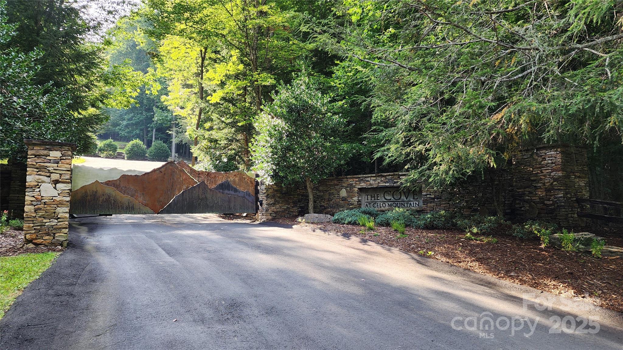 12 Hickory Springs Road 12 Property Photo 5