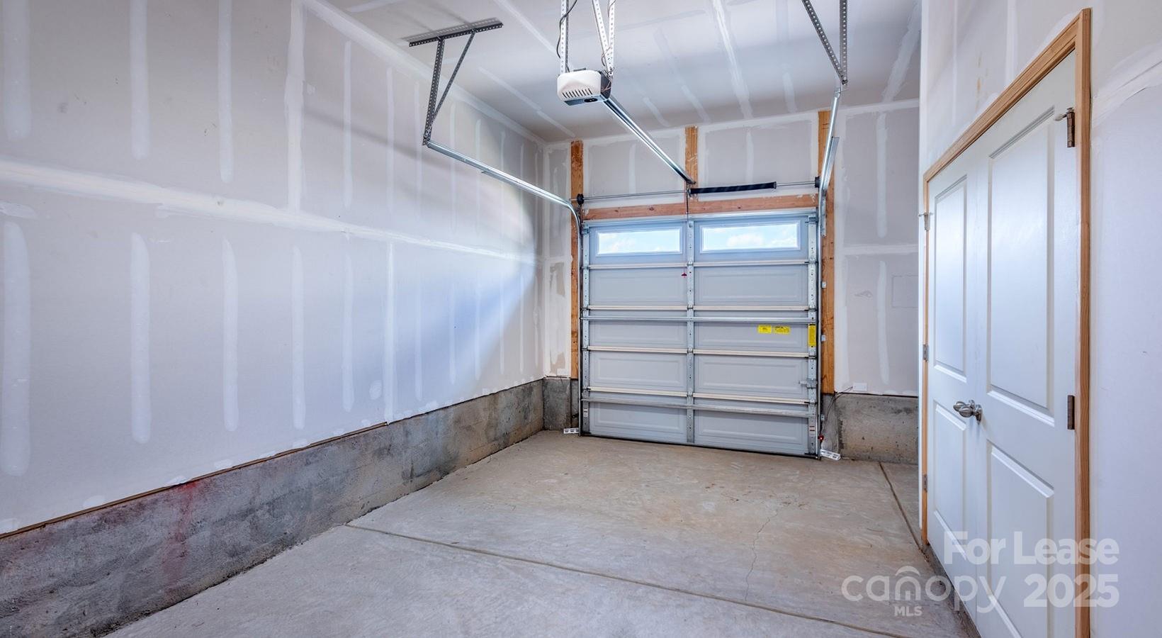 2635 W Trade Street Asher Property Photo 19