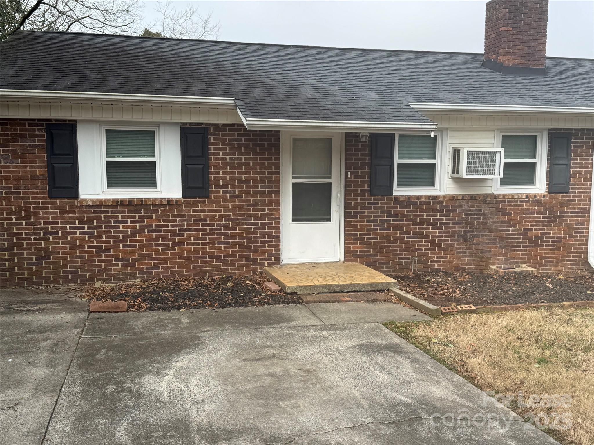 112 Chaney Street Property Photo