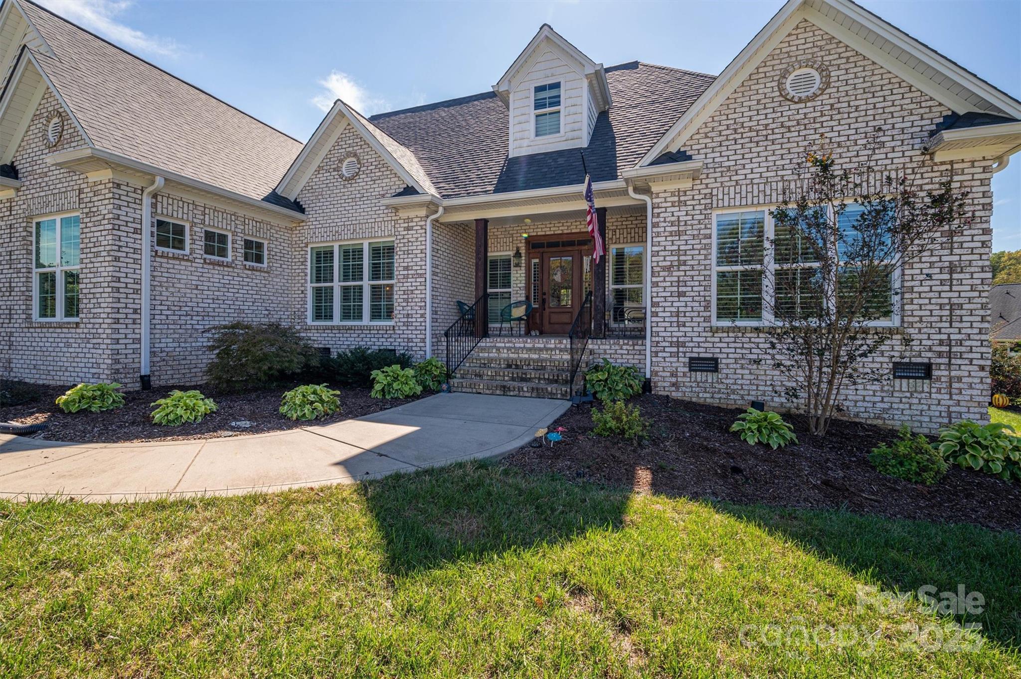 329 Wintergreen Court Property Photo
