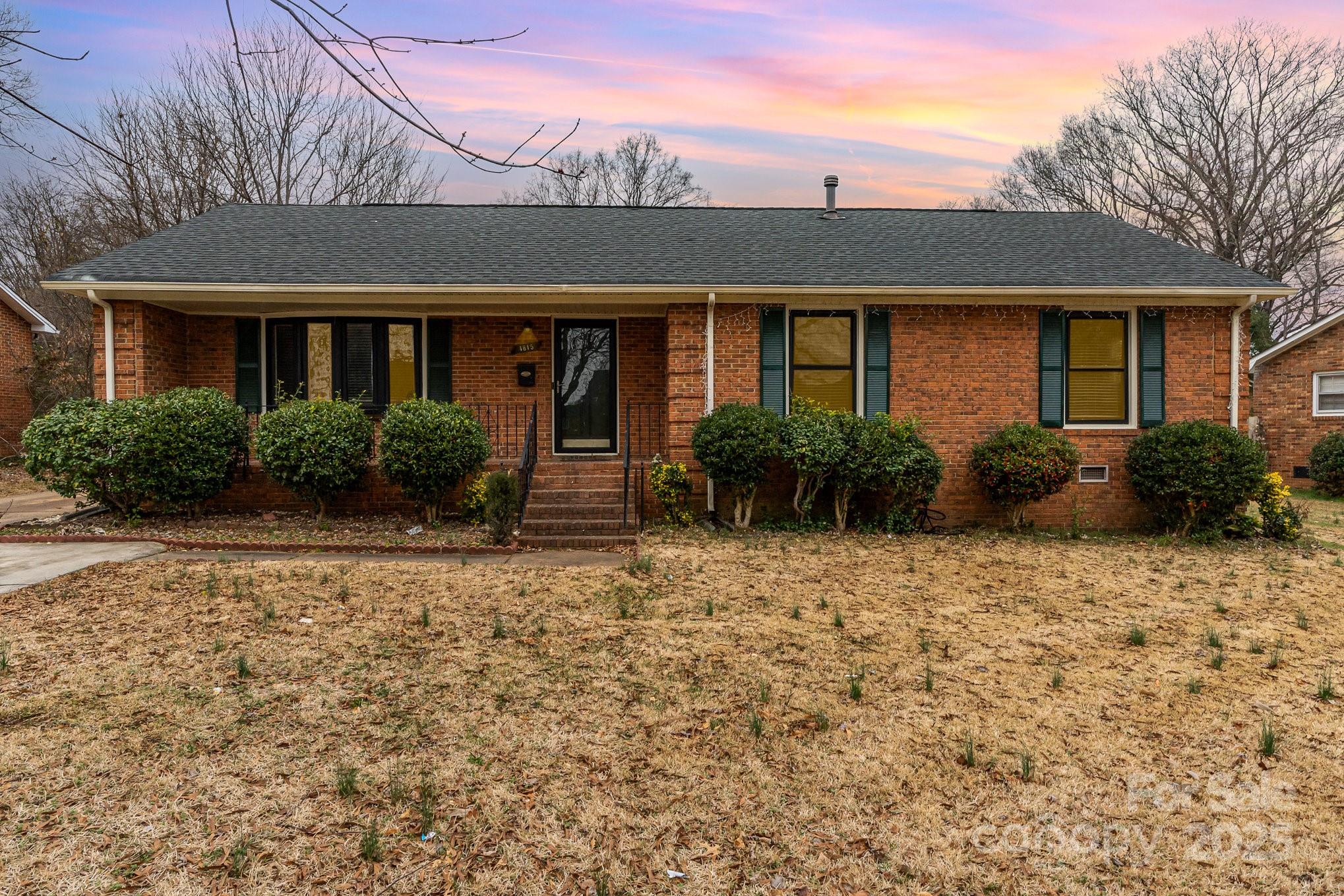 4815 Carriage Drive Circle Property Photo