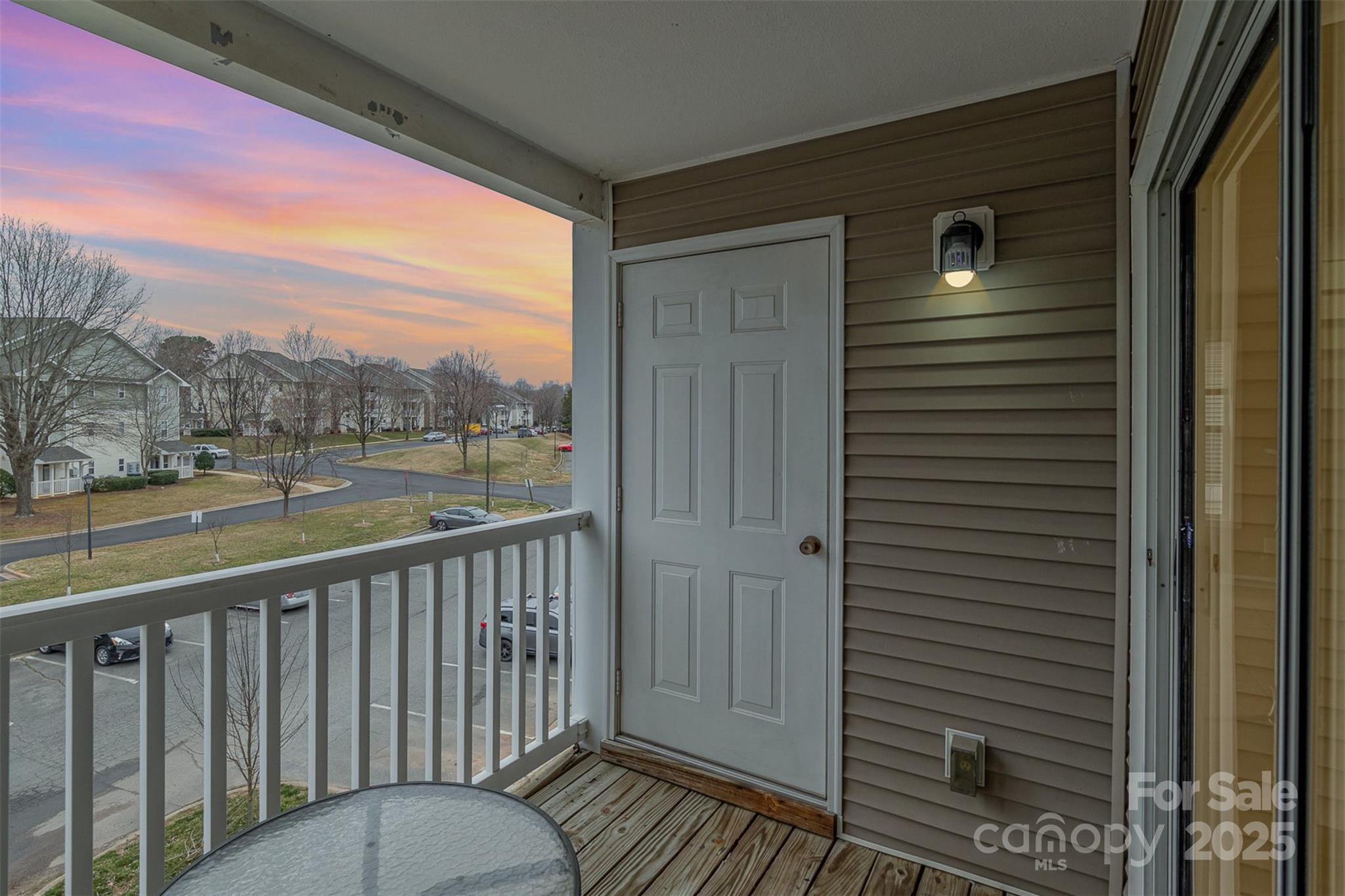 1036 Plaza Walk Drive Property Photo
