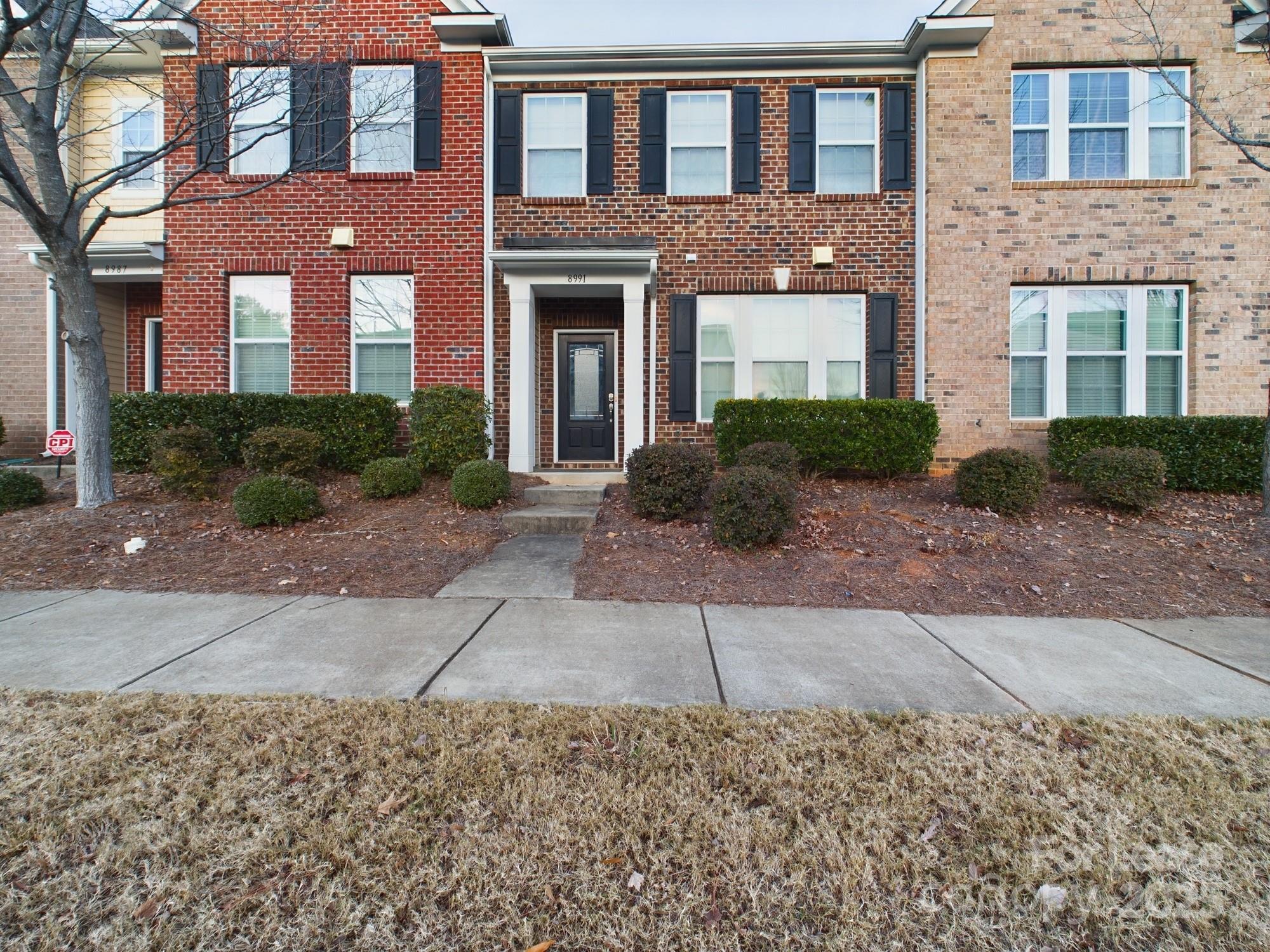 8991 Lanark Lane Property Photo