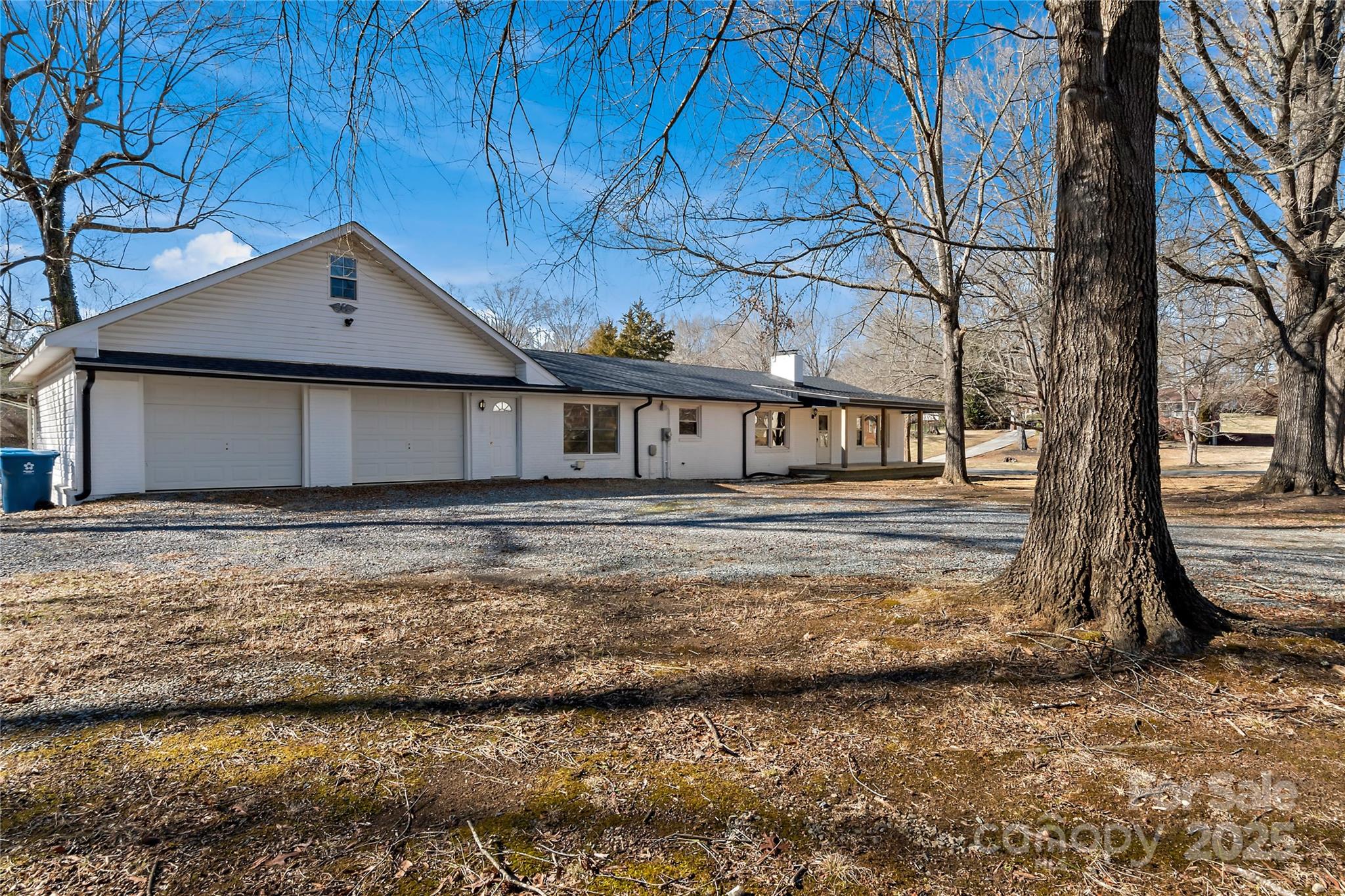 392 Avon Street Property Photo