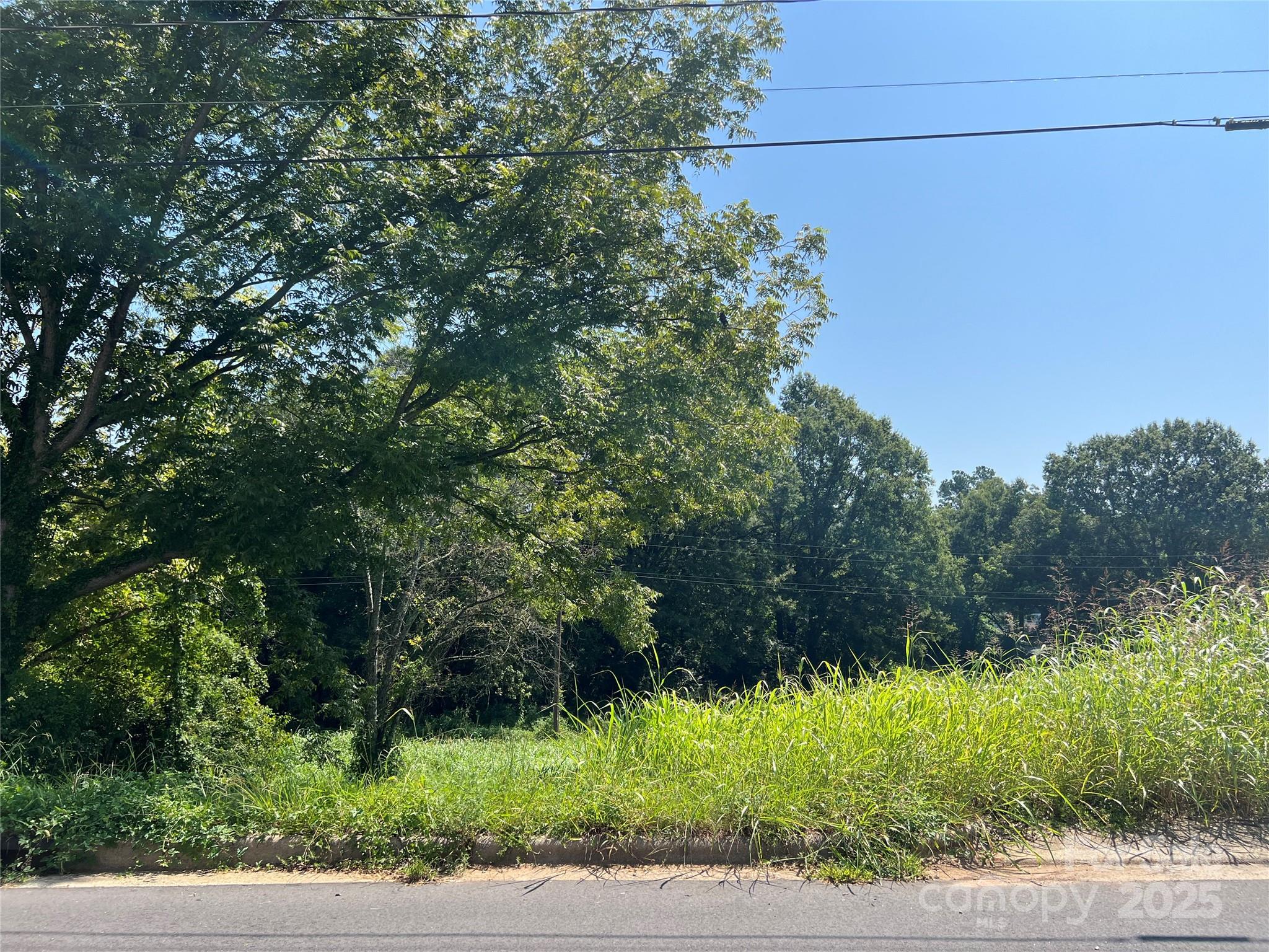 410 S Hill Street Property Photo 1
