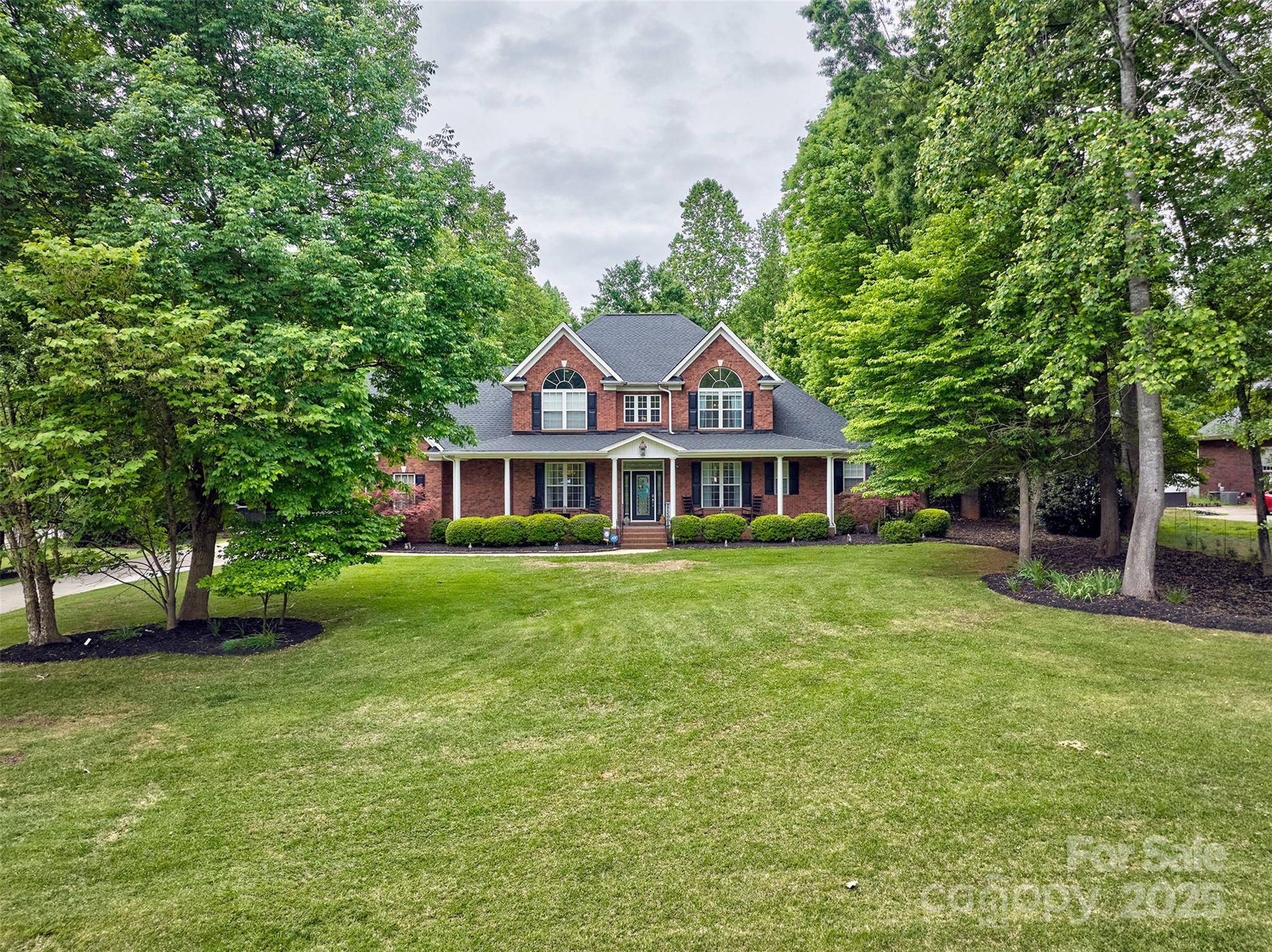 120 Summerfield Court Property Photo