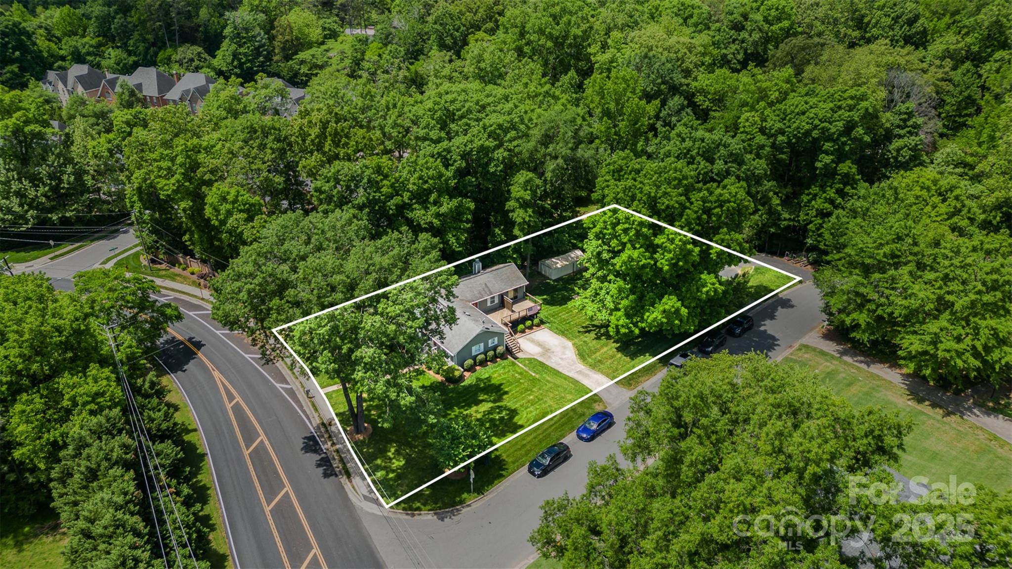 6200 Old Providence Road Property Photo 1