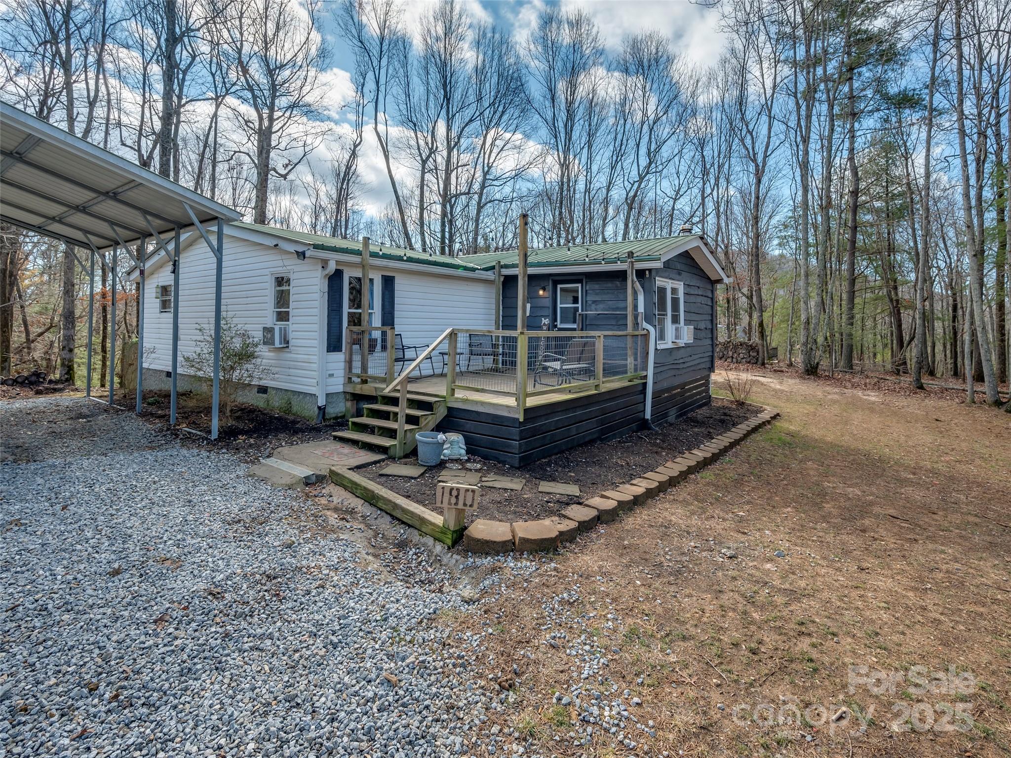 180 Grant Lane Property Photo