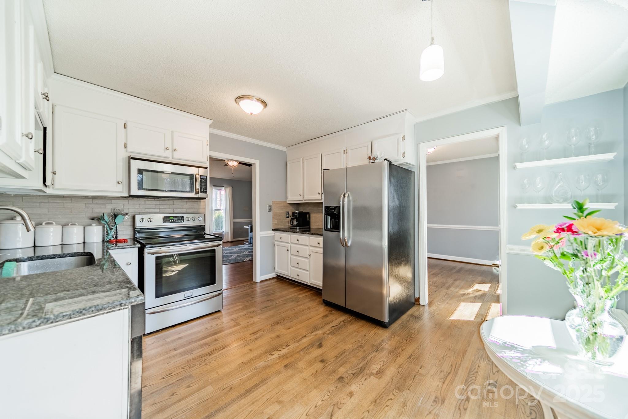 285 Fryling Avenue Property Photo 2