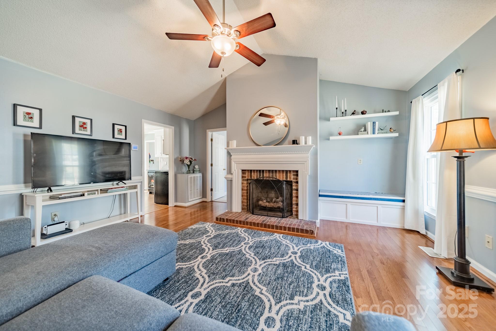 285 Fryling Avenue Property Photo 4