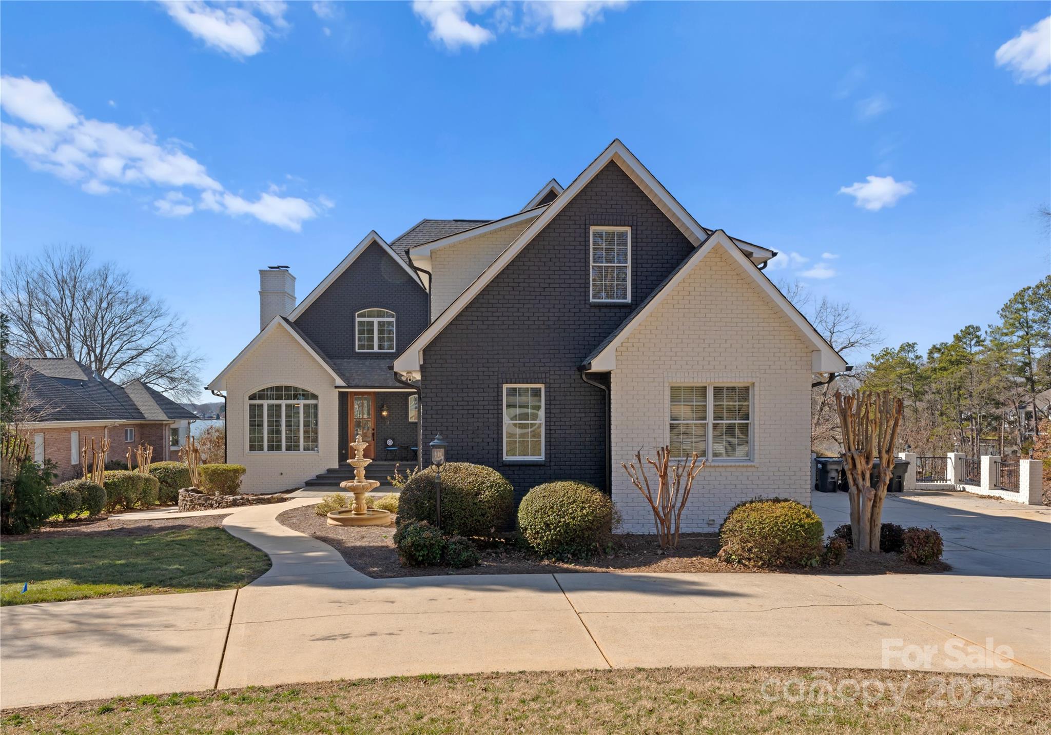 274 Greenbay Road Property Photo