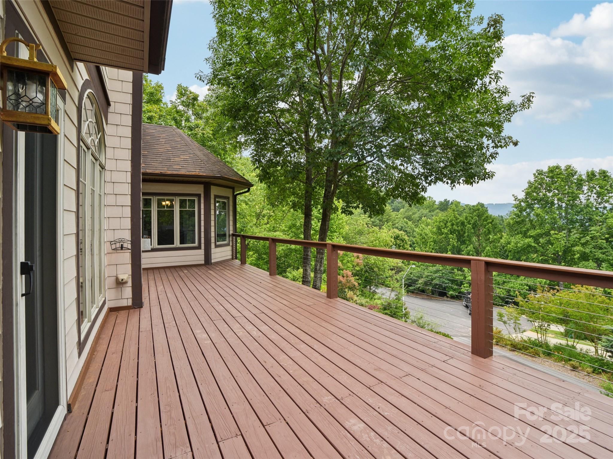 142 Twin Courts Drive Property Photo 44