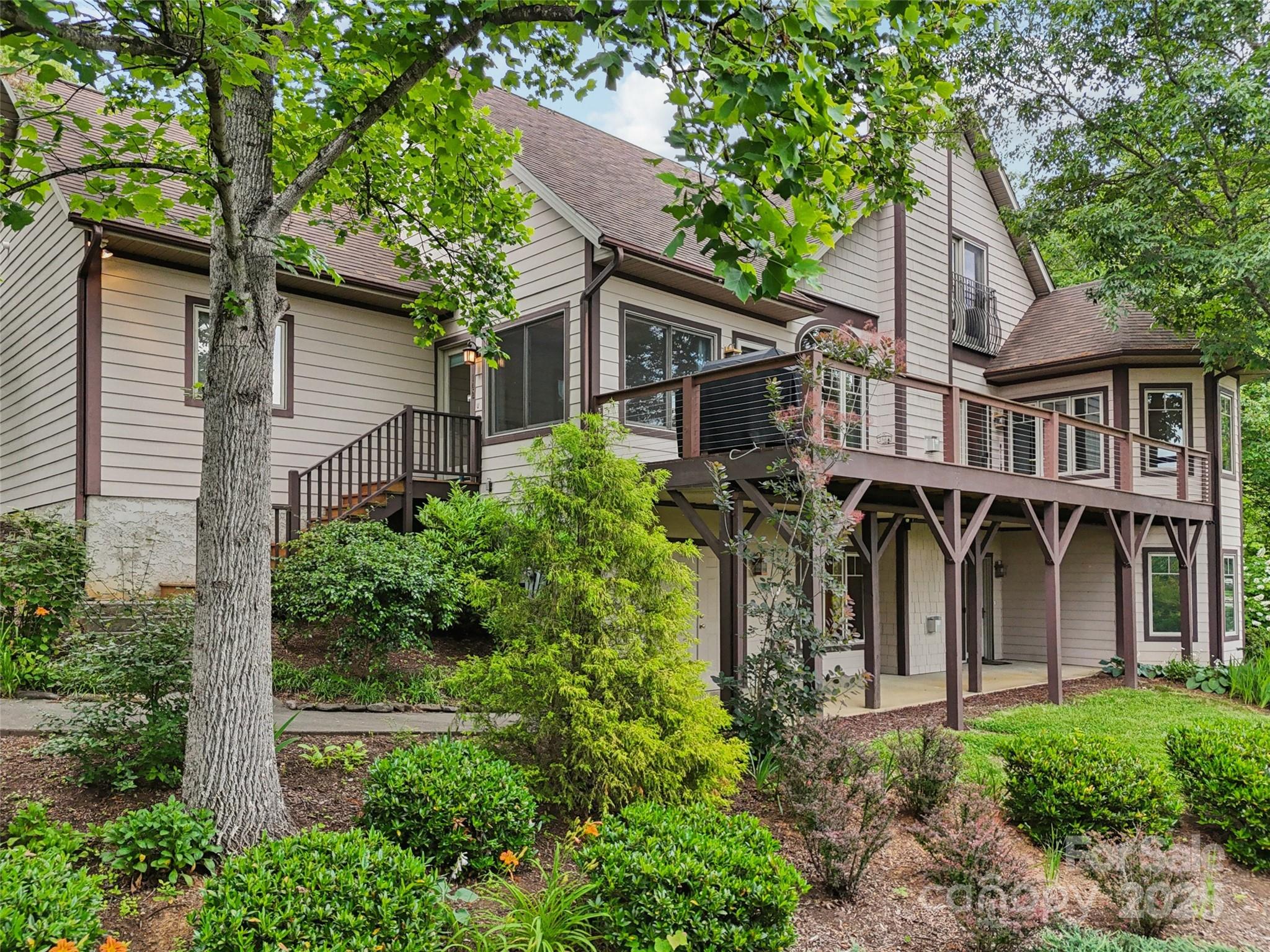 142 Twin Courts Drive Property Photo 47