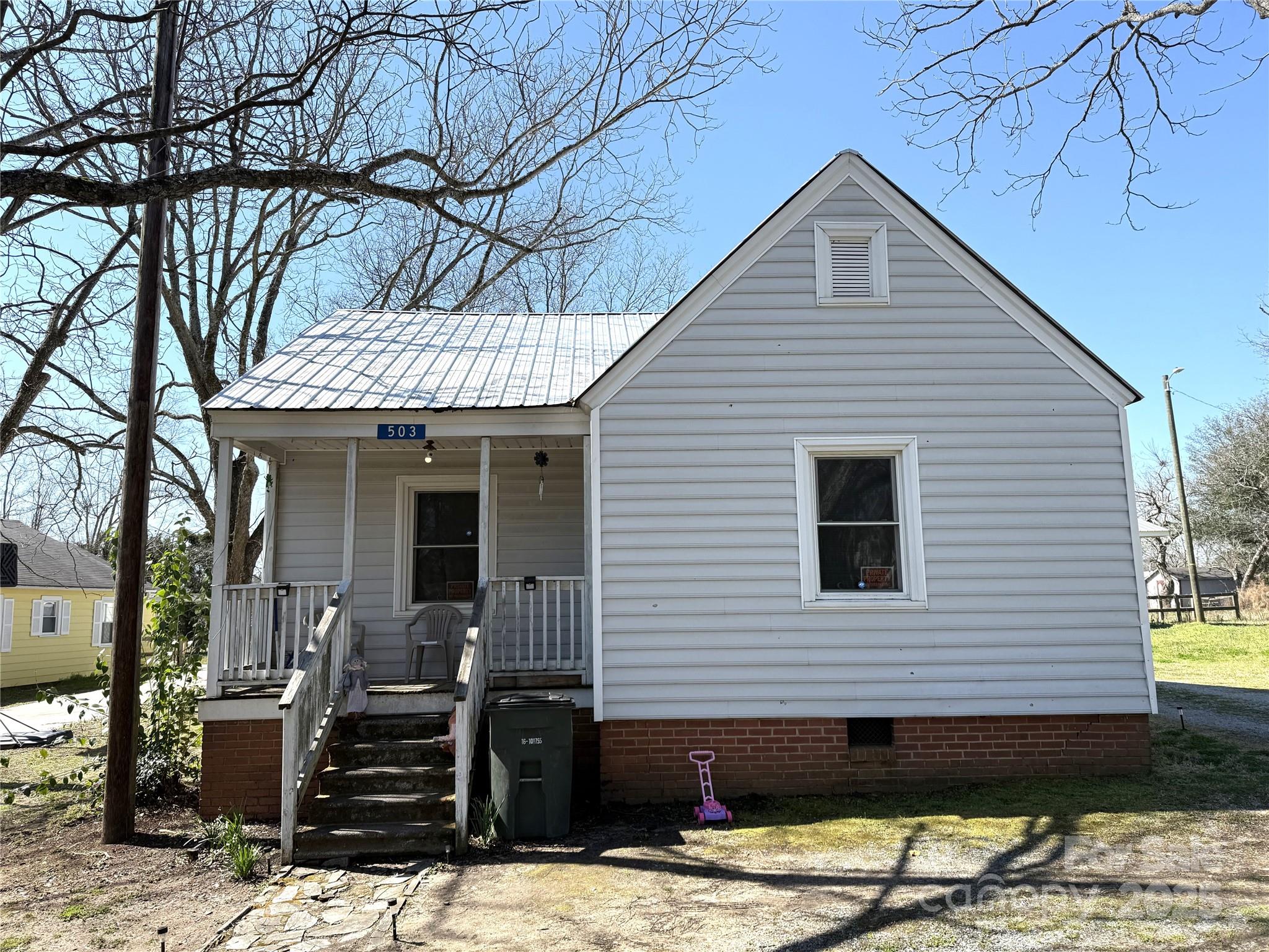 503 & 507 Wygelia Street Property Photo 2