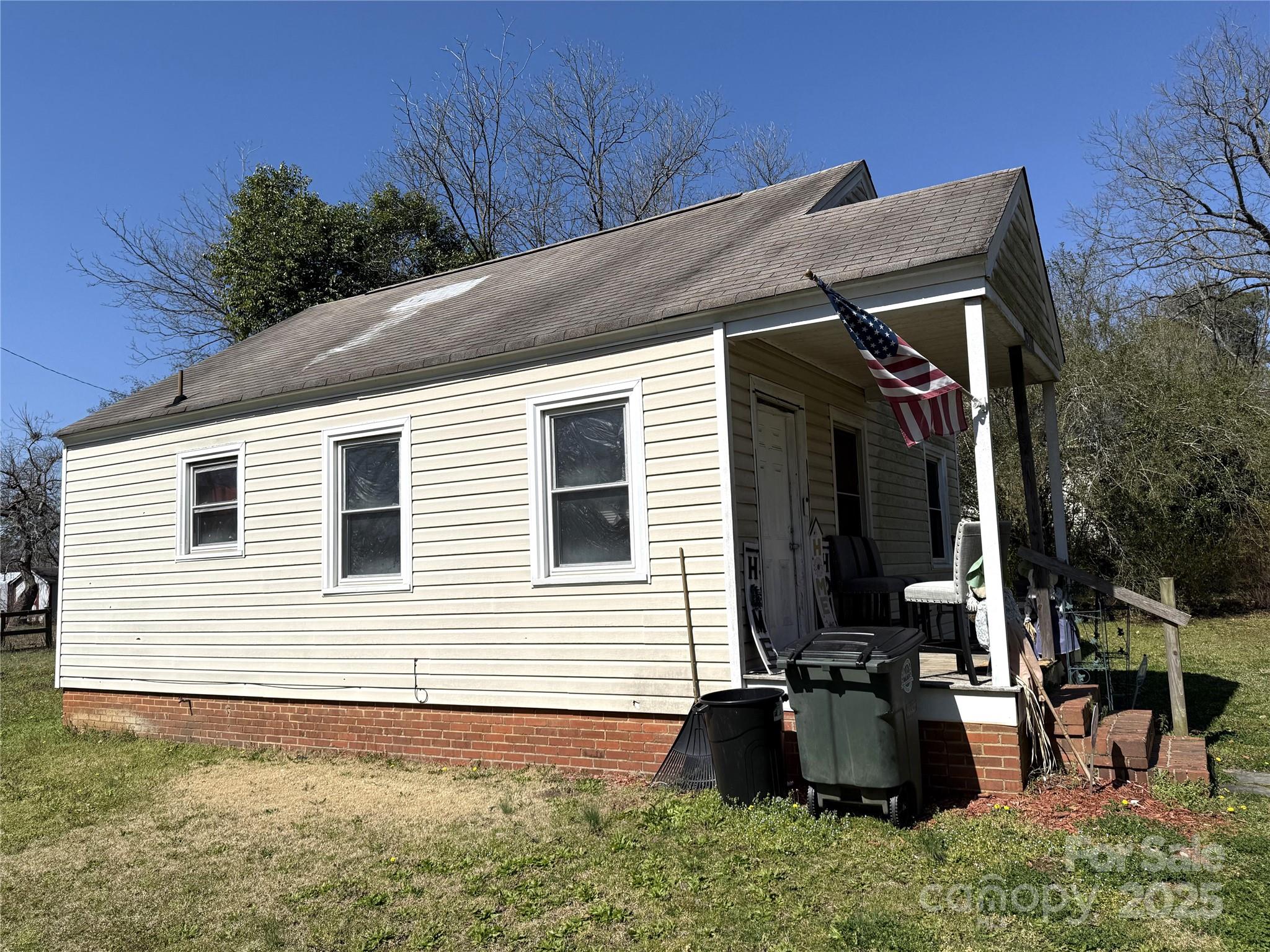 503 & 507 Wygelia Street Property Photo 7