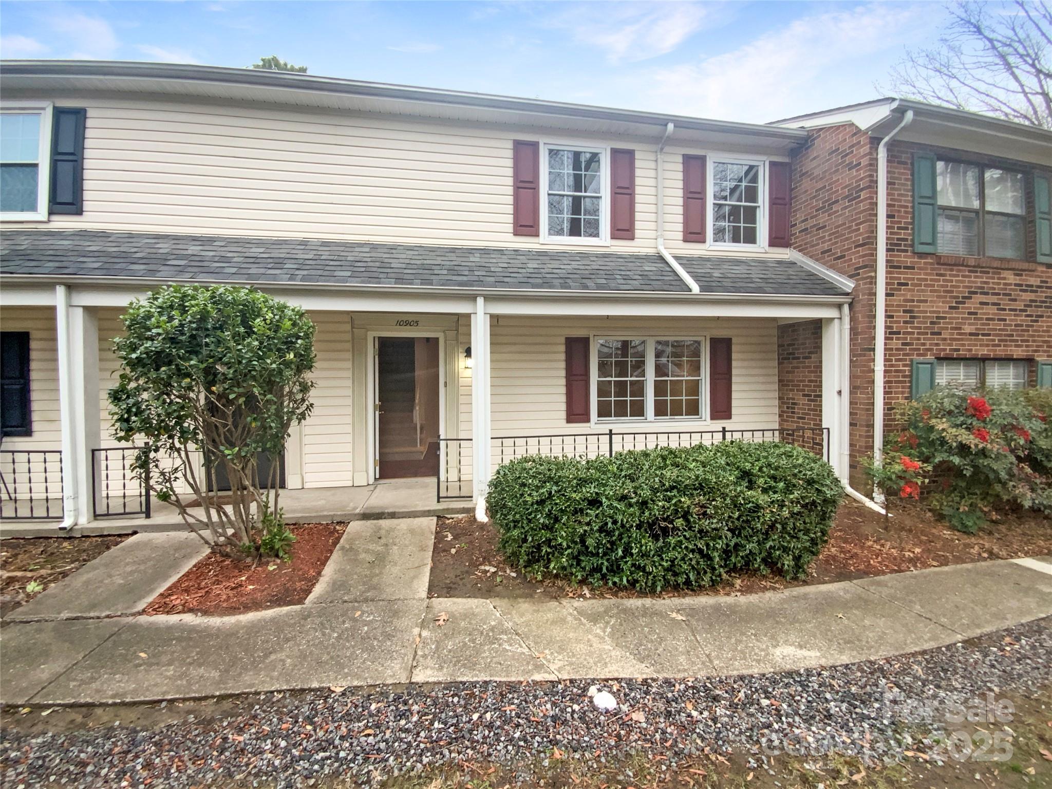 10905 Park Road Property Photo