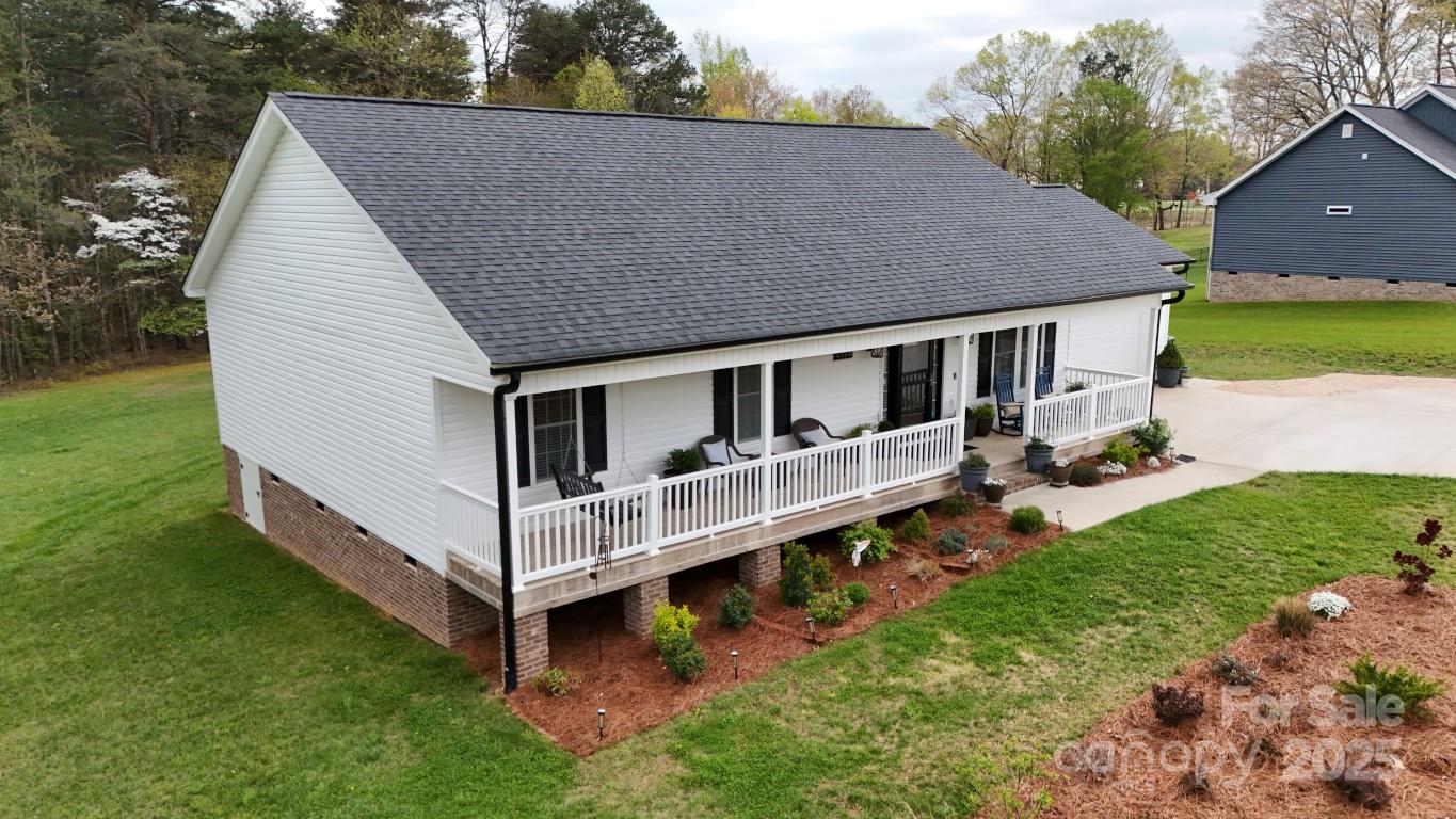 1715 Chestnut Grove Road Property Photo
