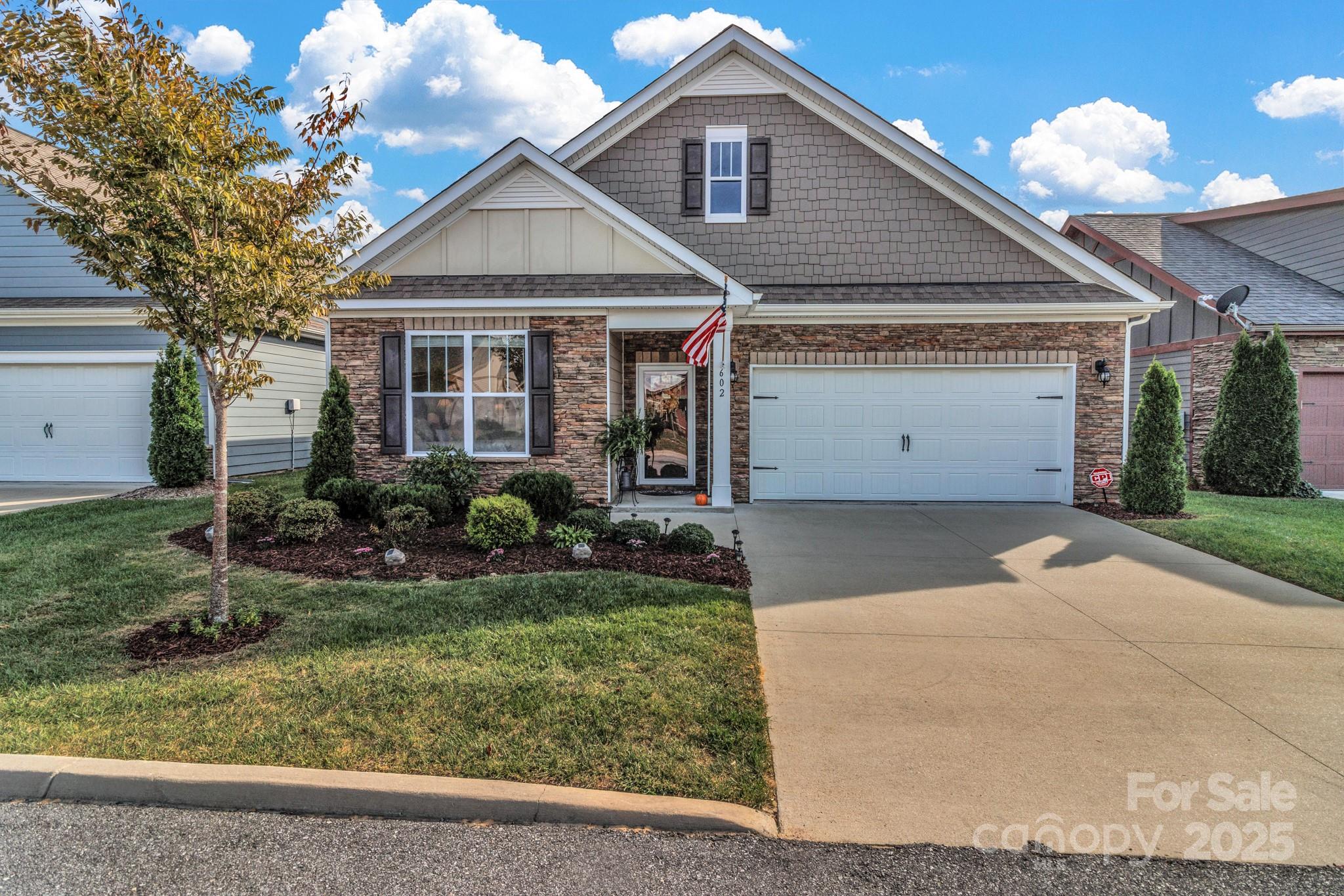 602 Summerfield Place Property Photo
