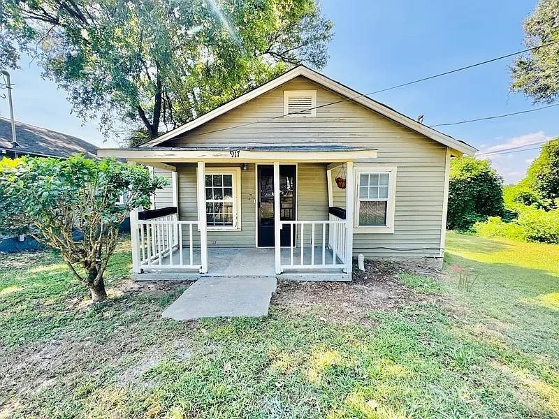 904 N Oakland Street Property Photo 18