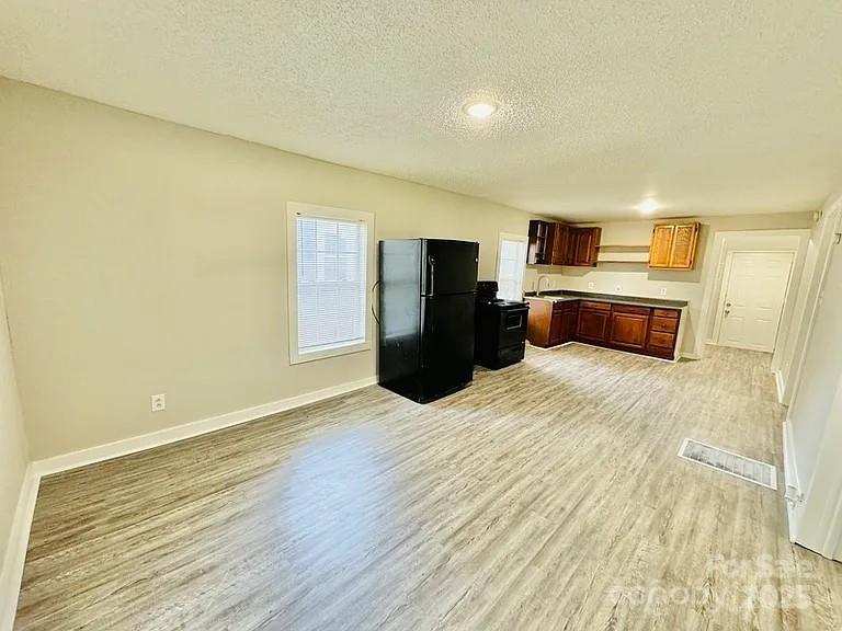 904 N Oakland Street Property Photo 19