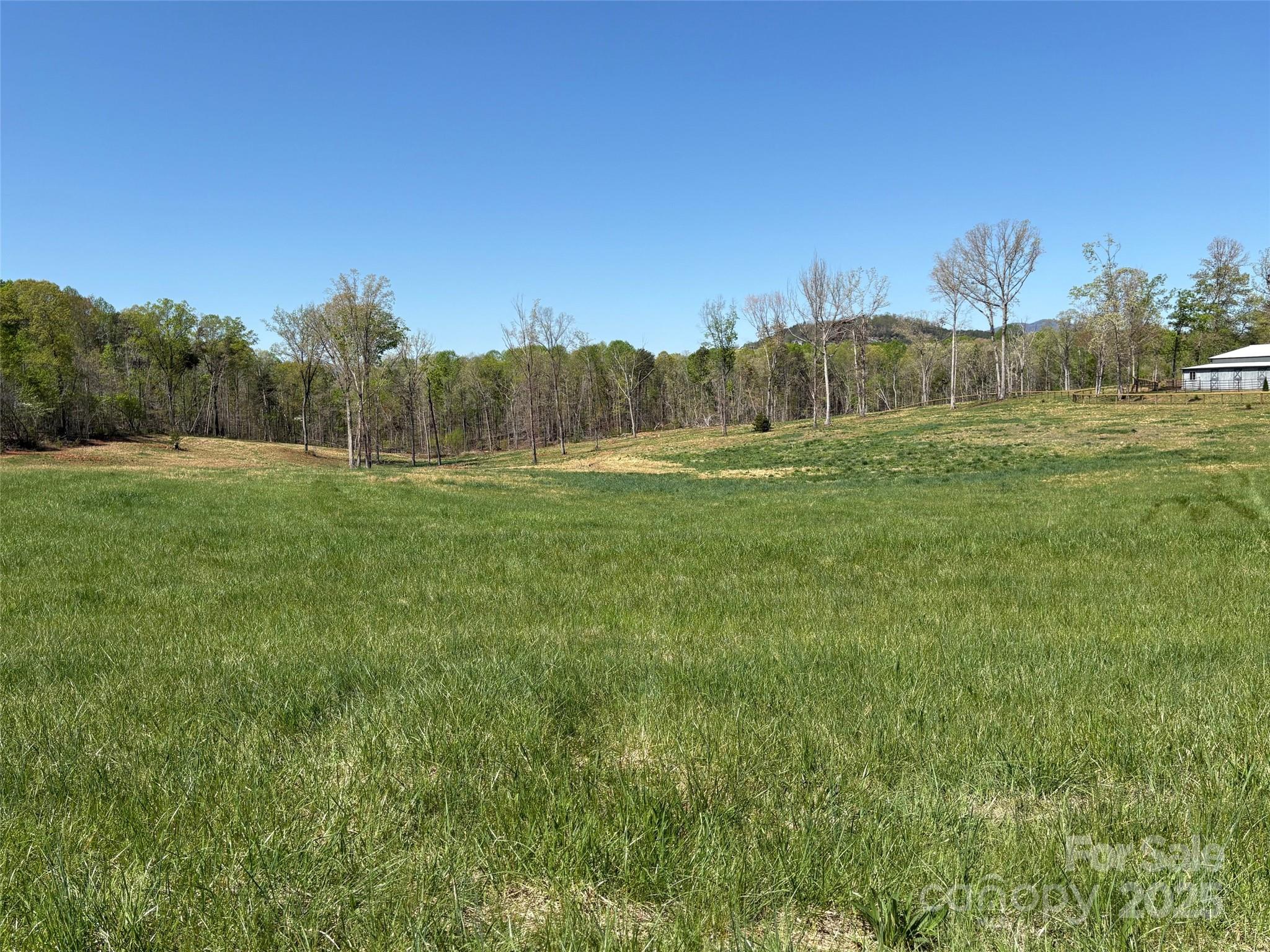 28722 Real Estate Listings Main Image
