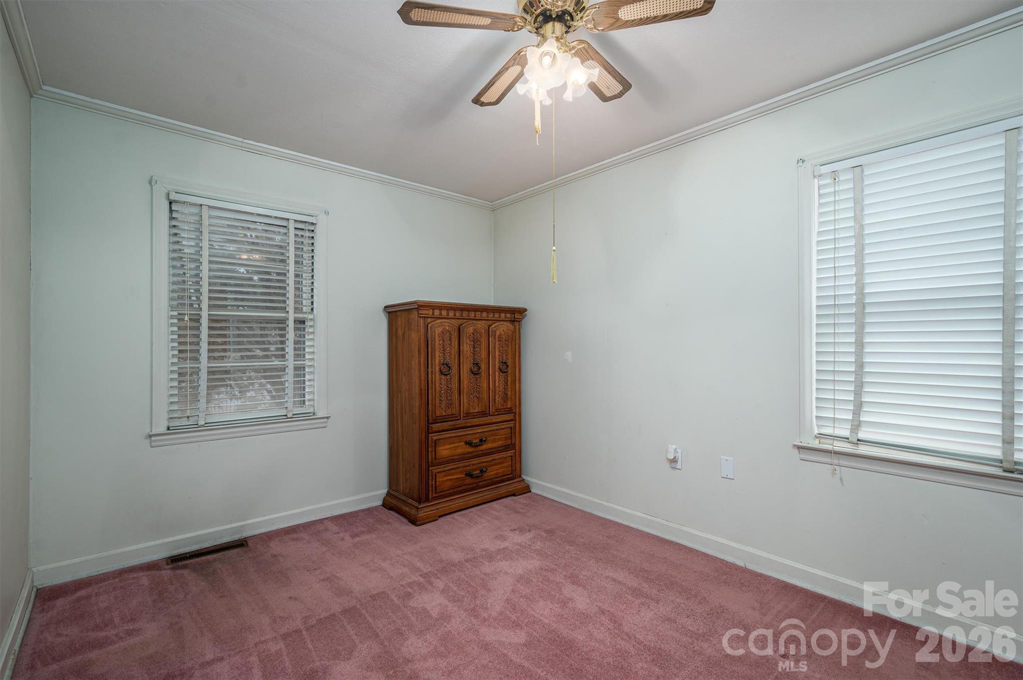 816 S South Point Road Property Photo 31