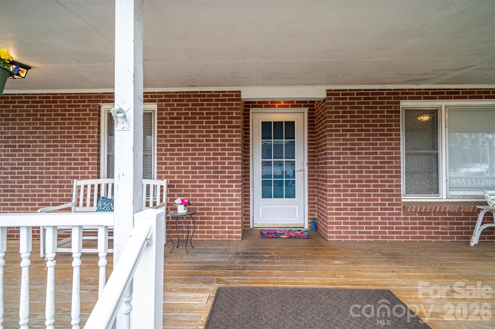 816 S South Point Road Property Photo 11
