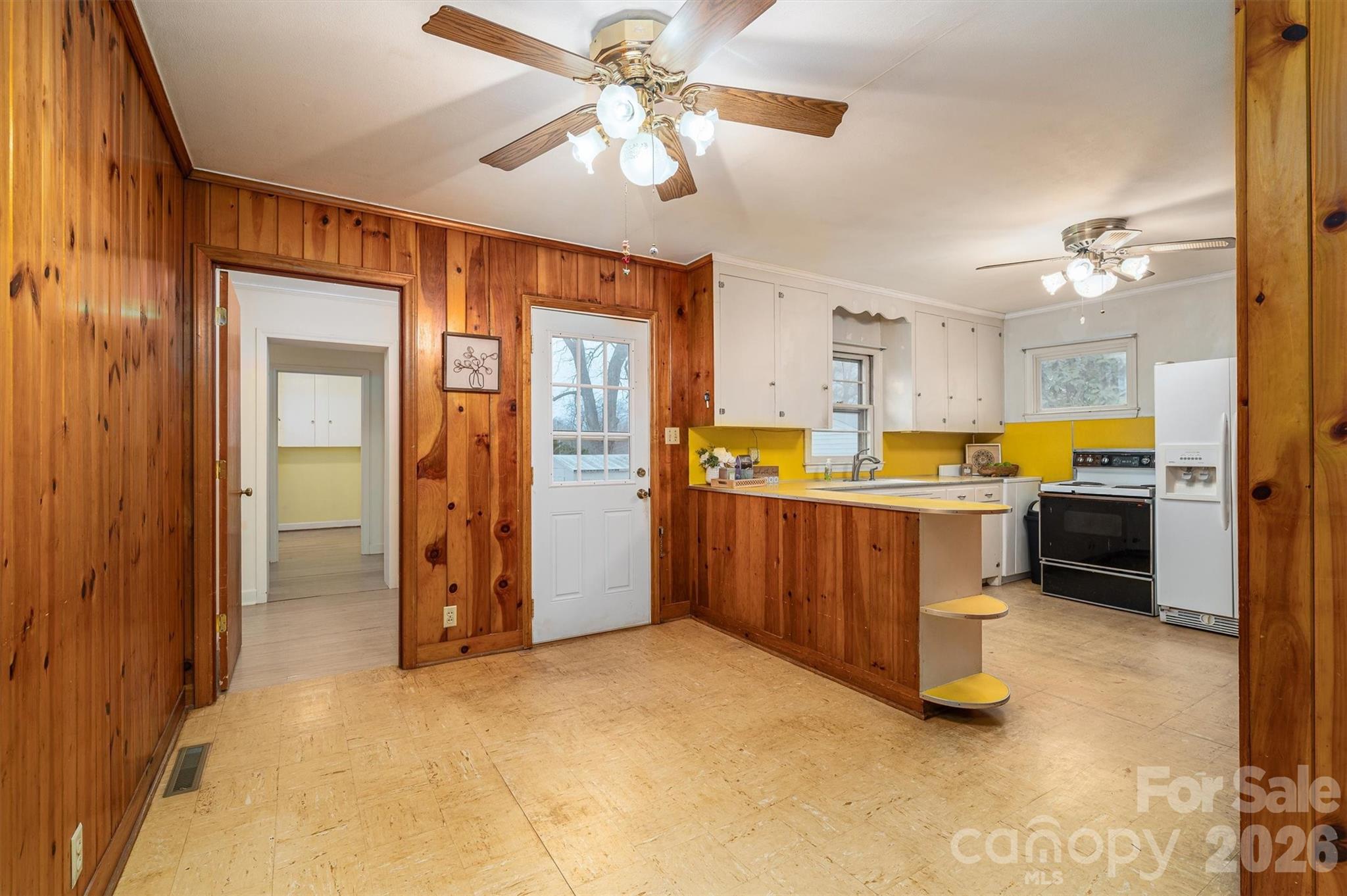 816 S South Point Road Property Photo 17