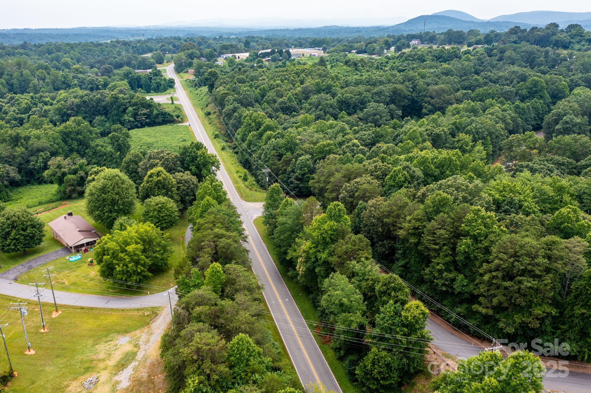 351 I-40 Access Road Property Photo 4