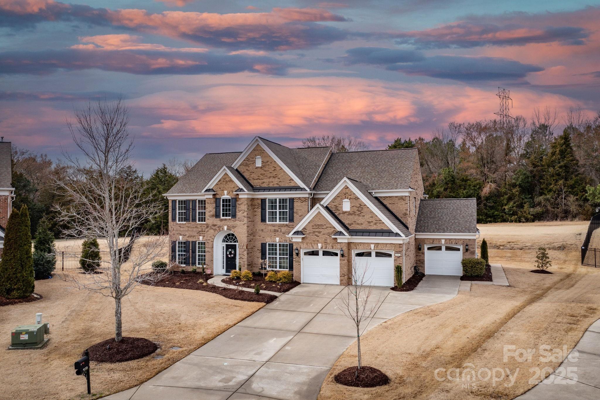 9900 Silverling Drive Property Photo
