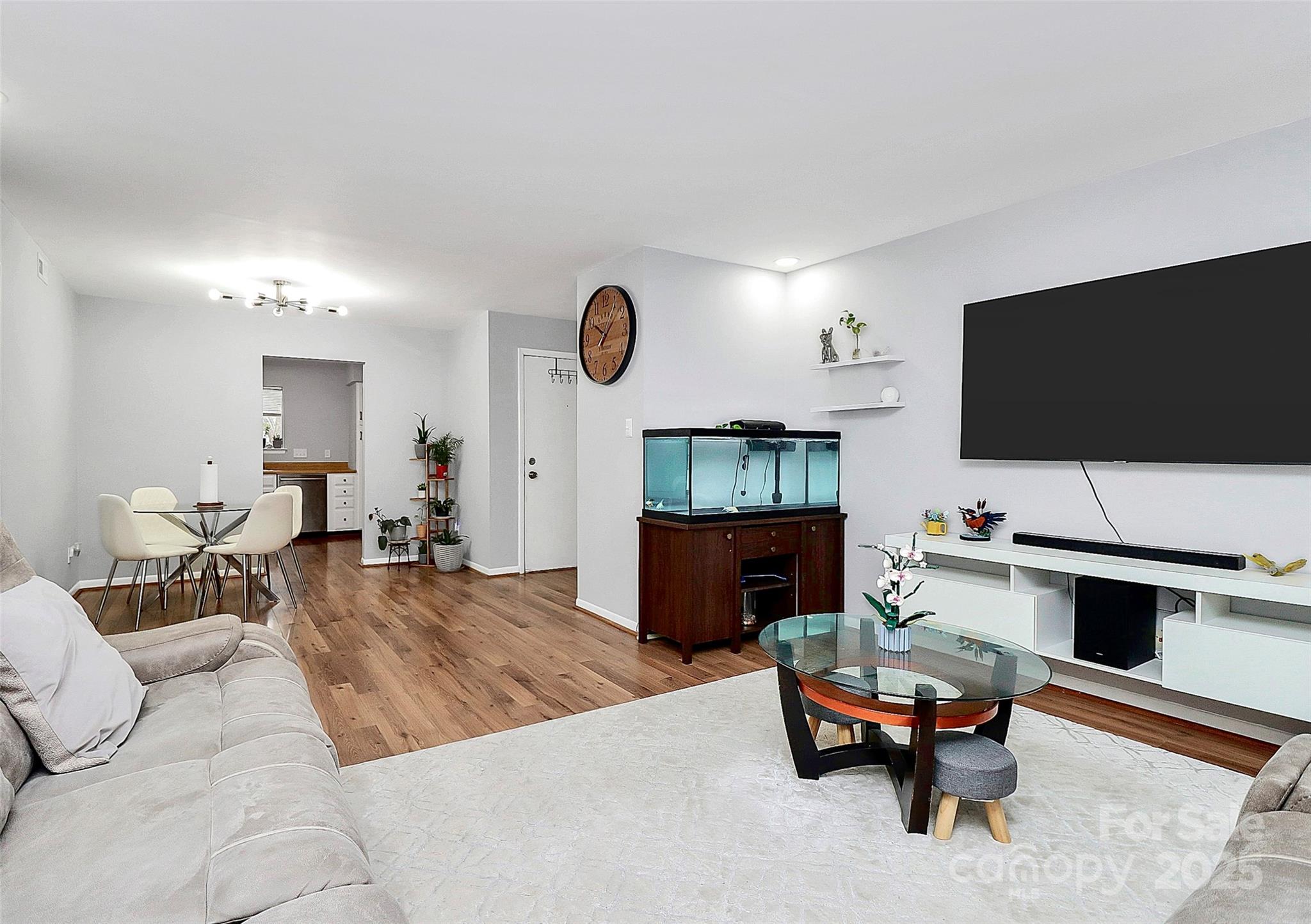 2900 Heathstead Place H Property Photo