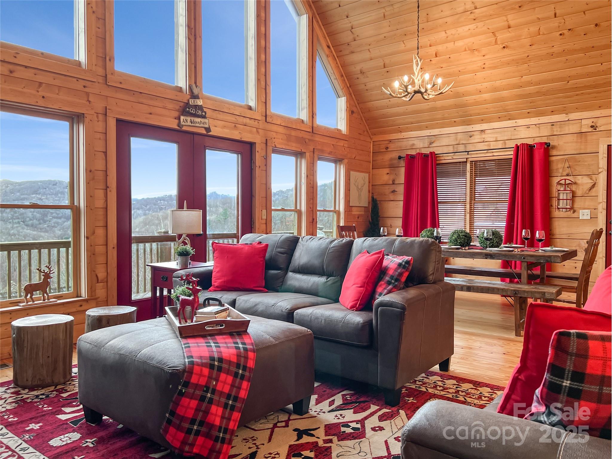 41 Scenic Wolf Drive Property Photo