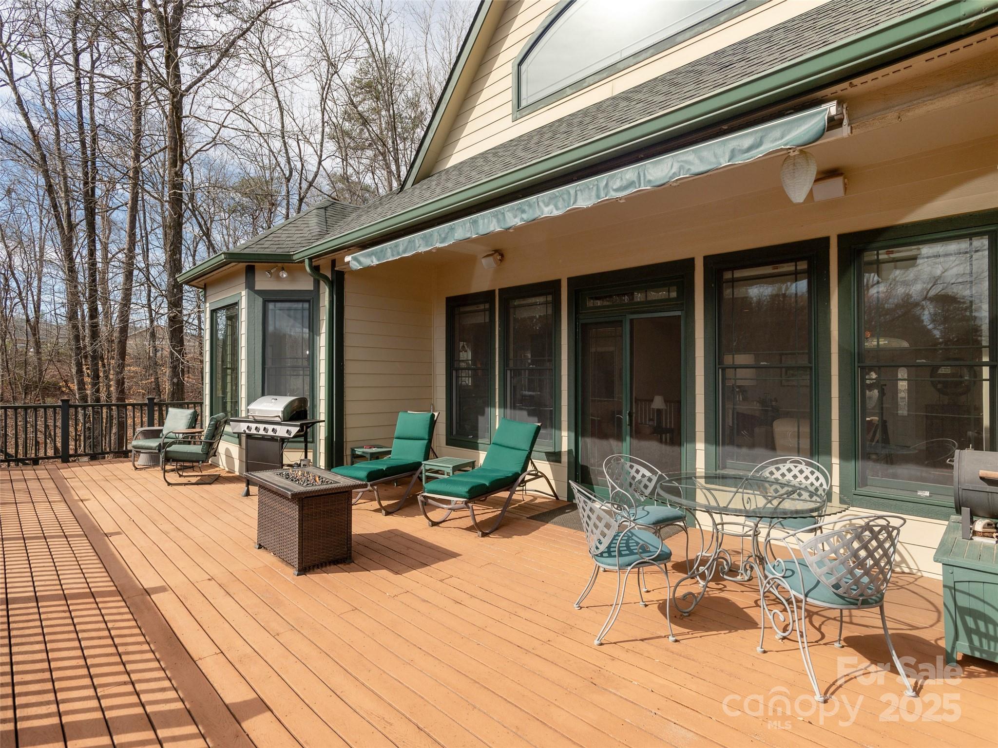 172 Summer Morning Court Property Photo 11