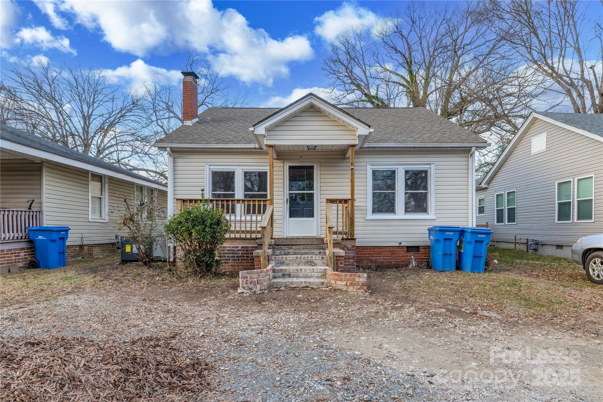 747 Brown Avenue Property Photo